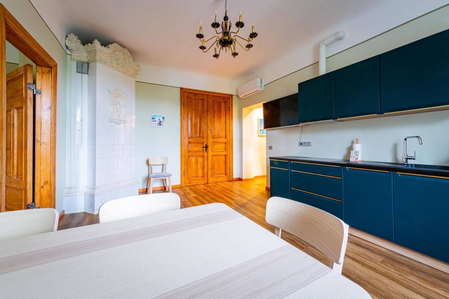 Just Renovated Stories Free Parking Apartment Riga