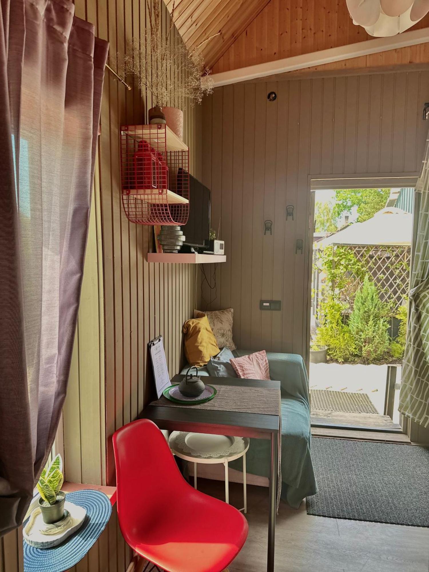 Amazing Little House On An Island With Garden Casa de férias Riga