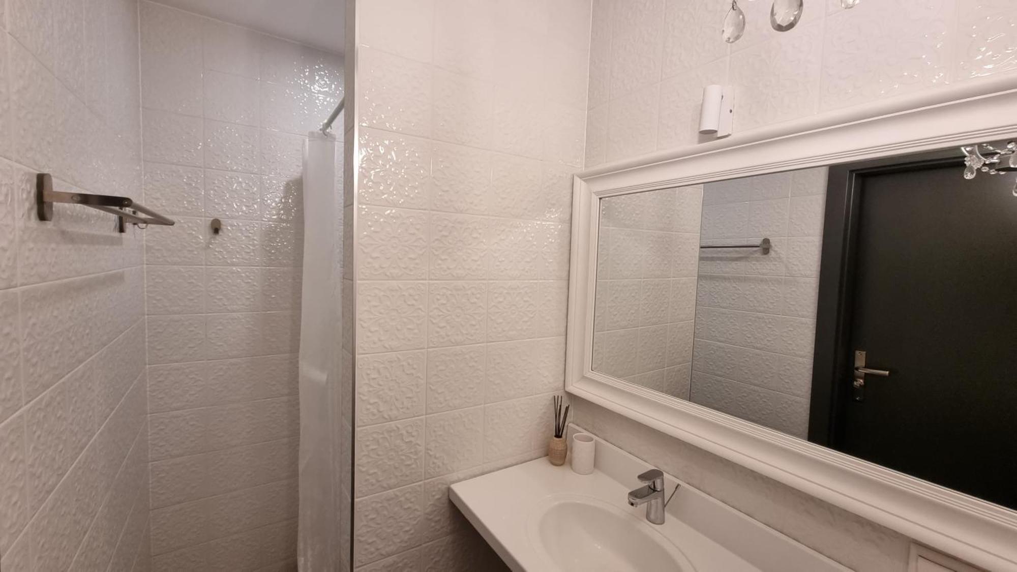 Valentine Apartment *