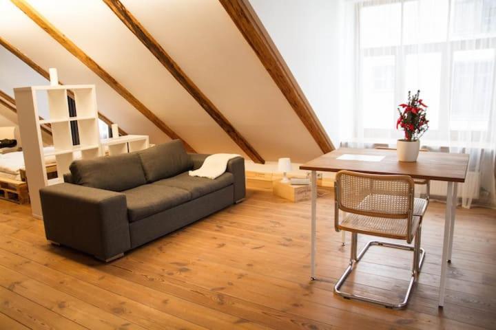 Amber Private Hostel *