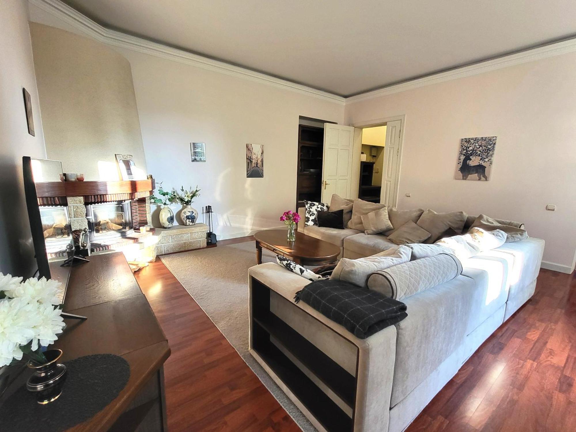 Alunana Lux Jakuzzi Apart In Riga Art Nouveau Area, Self Check-In Riga