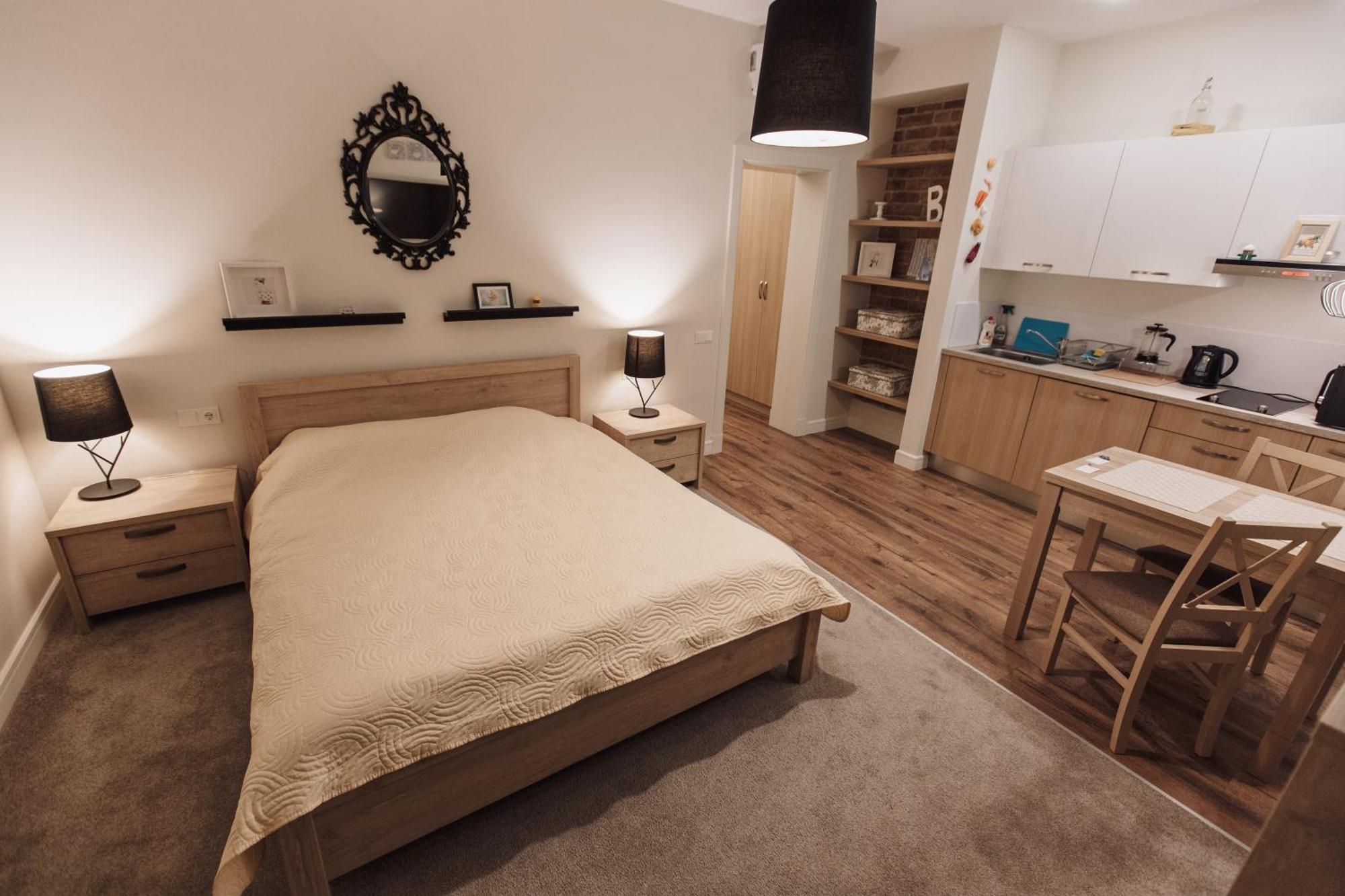 New In The Heart Of 2 Apartment *