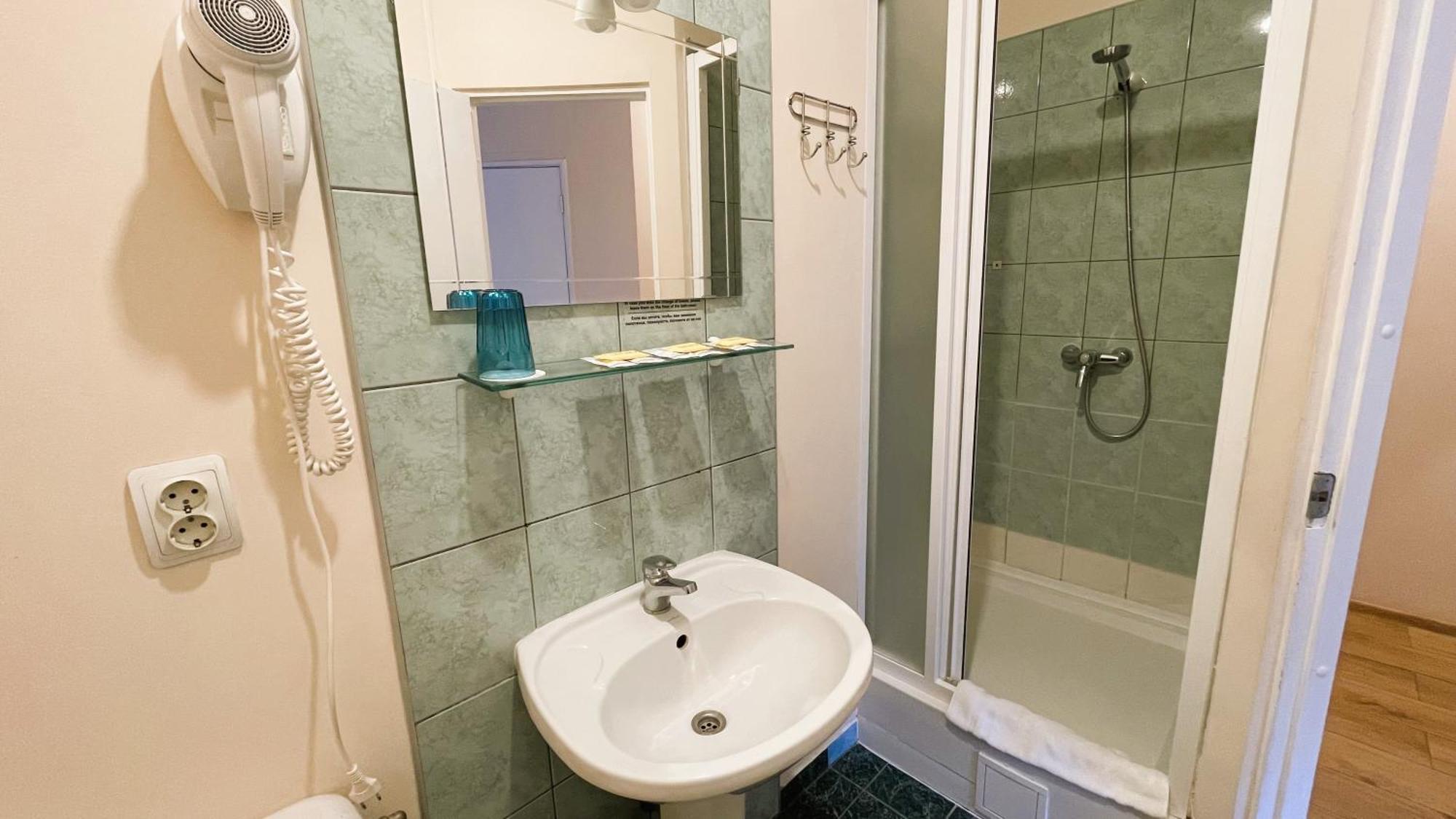 Avitar 3* Riga