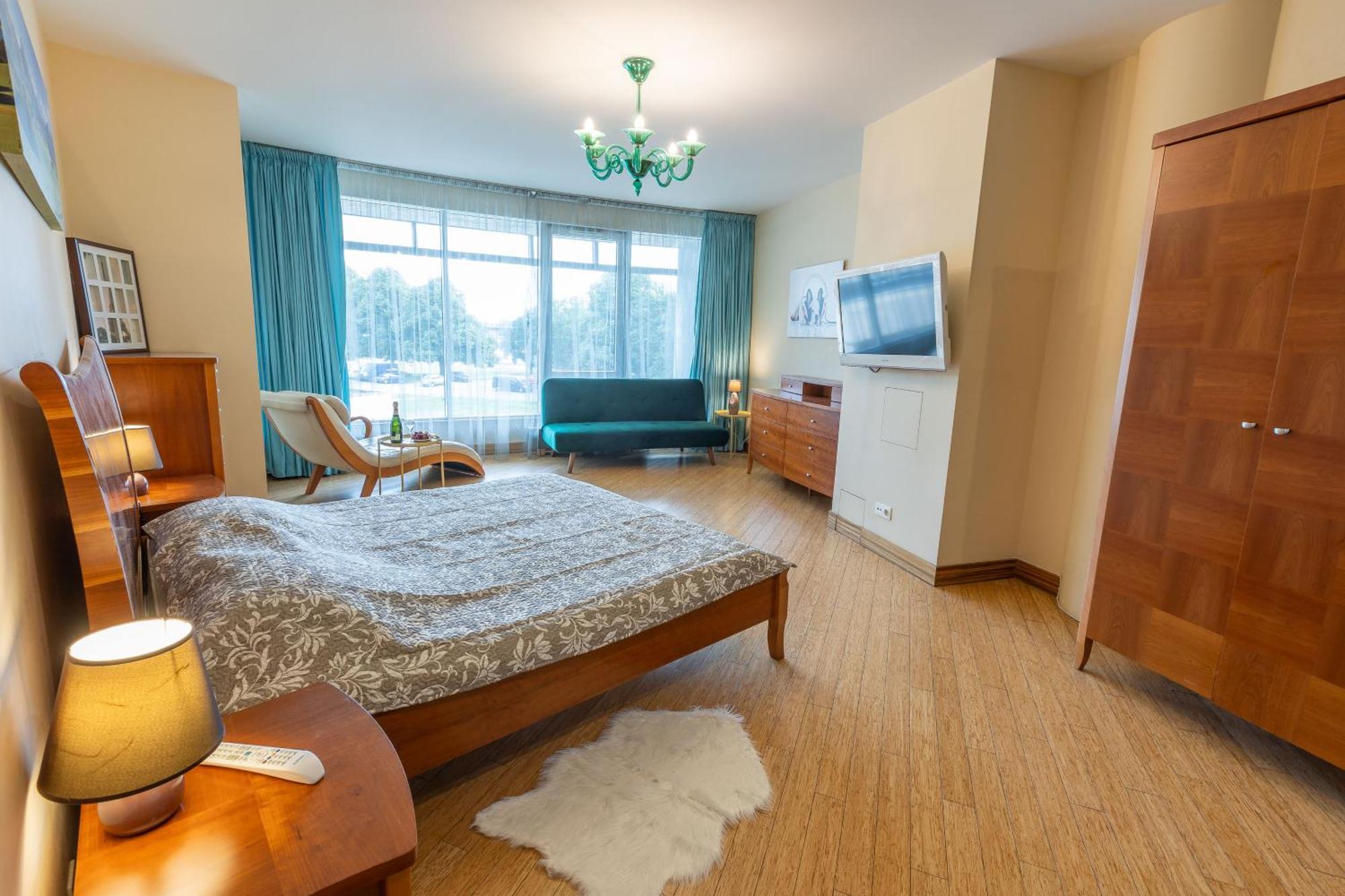 Royal Whith Free Parking Dzīvoklis *