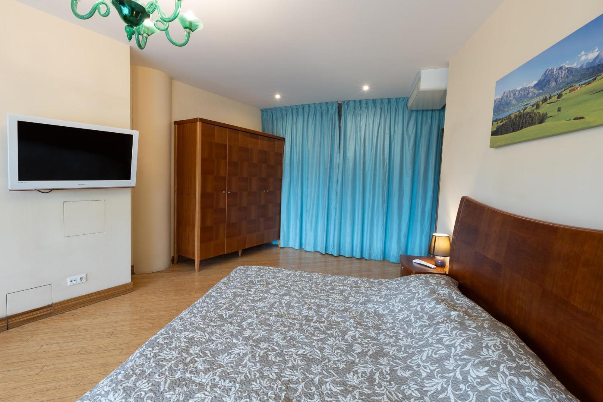 Dzīvoklis Royal Whith Free Parking