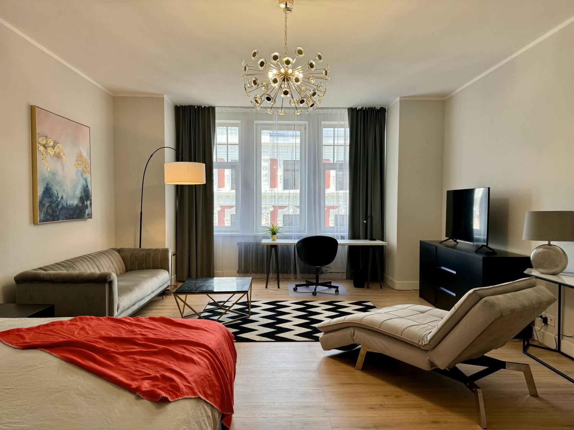 Beautiful, Spacious, Central 4br Apartment Riga