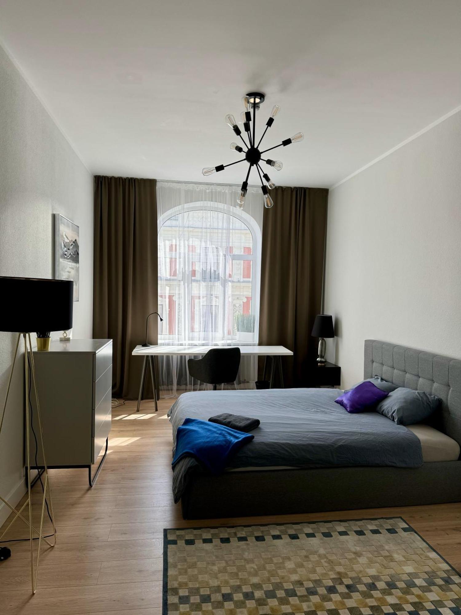 Apartment Beautiful, Spacious, Central 4br