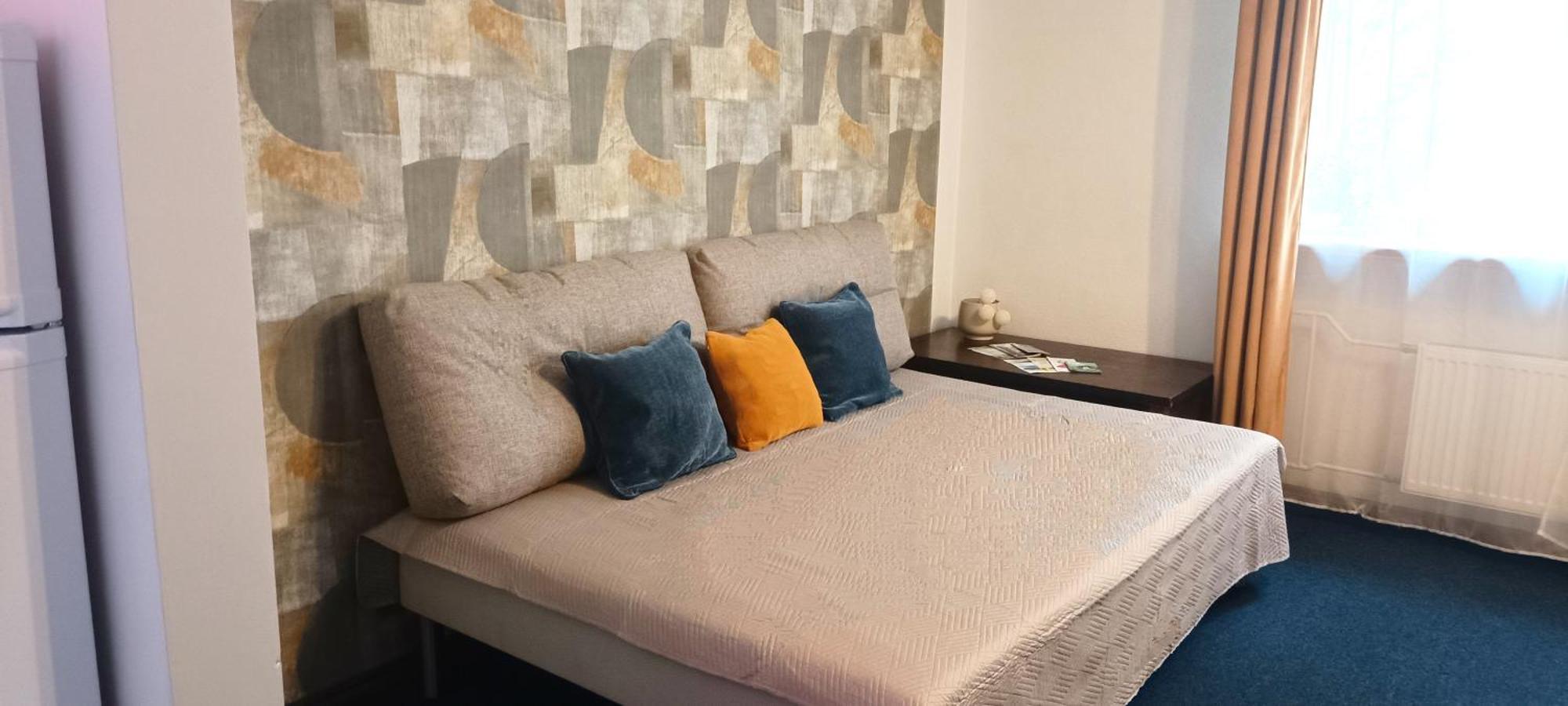 Korter Ideally Located Center 2 Bedrooms Spacious *