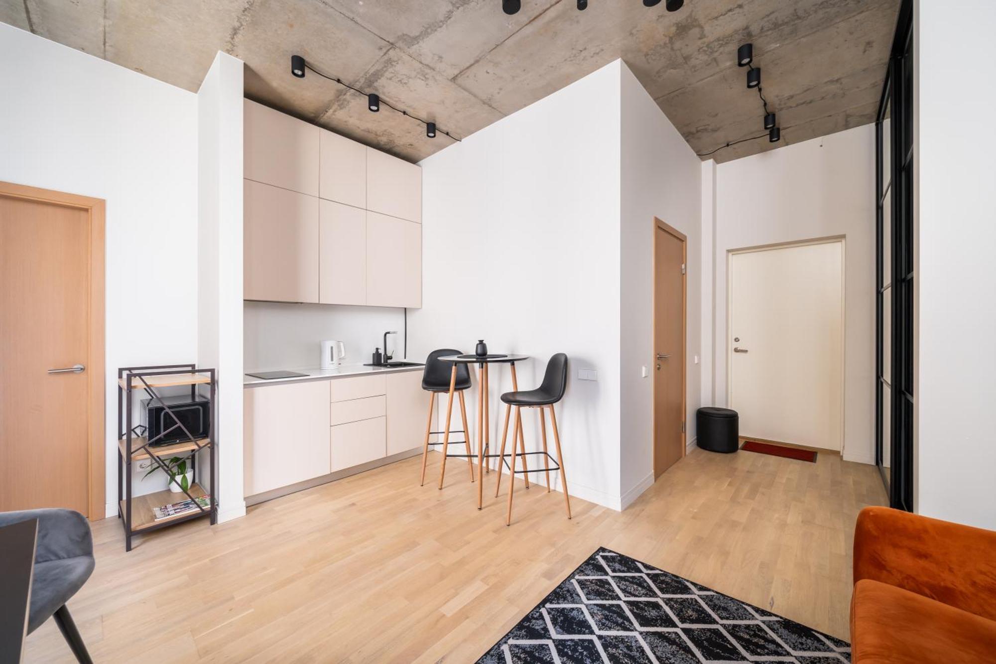 Apartment Cosy Old Town Flat In A Modern Secured Apt. Block *