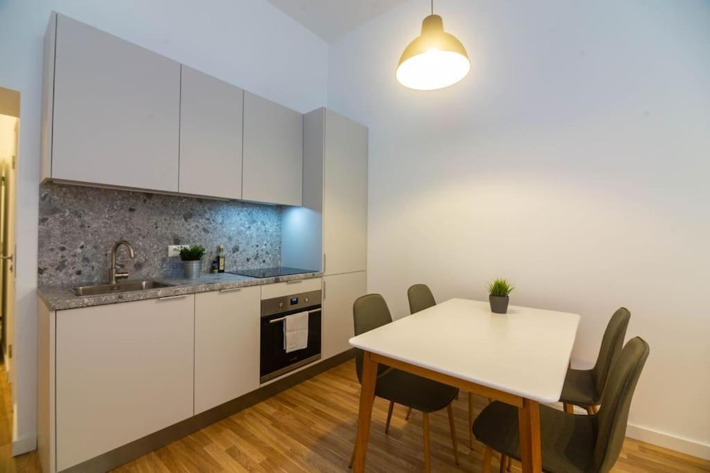 Elegant 2-bedroom Retreat Near Old Town Apartment Riga