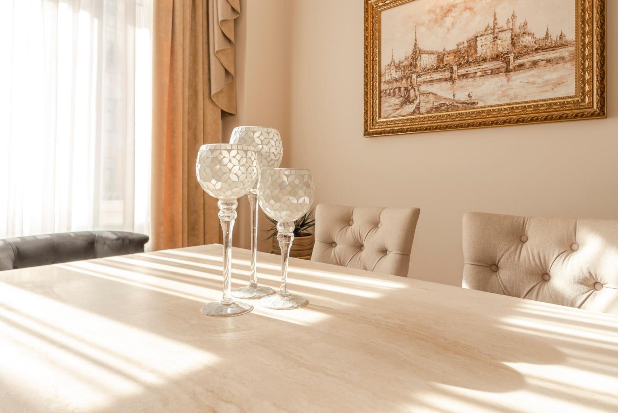 Valdemara Apartment *