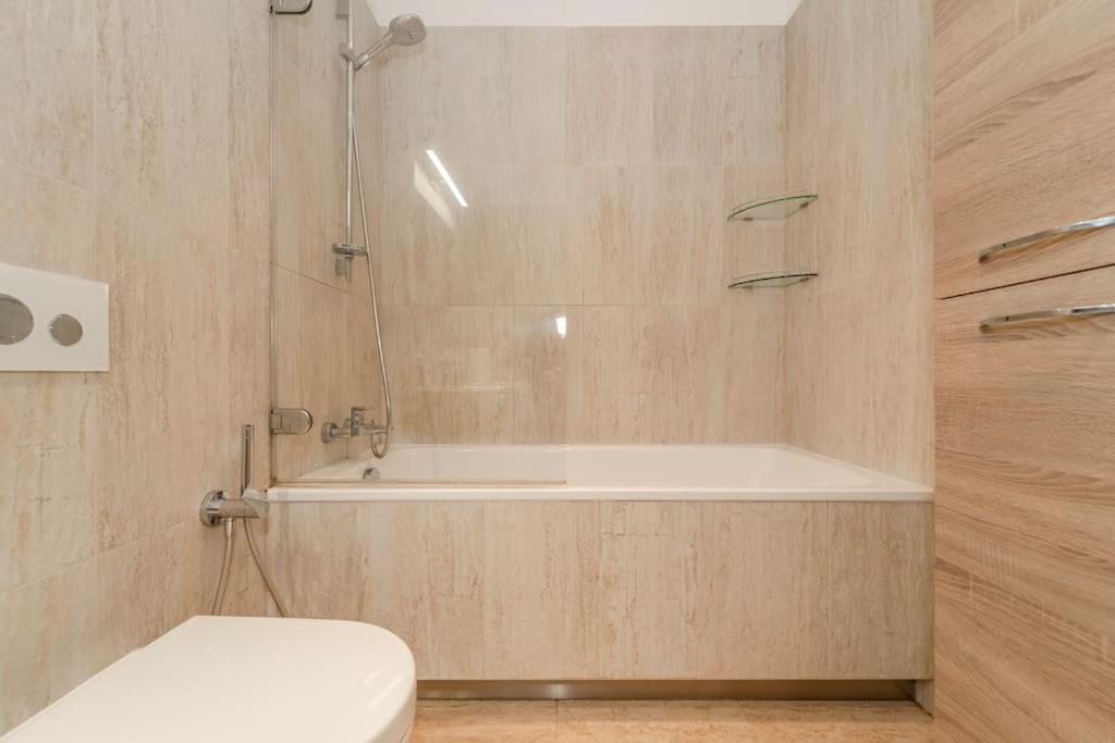 Apartment Valdemara *
