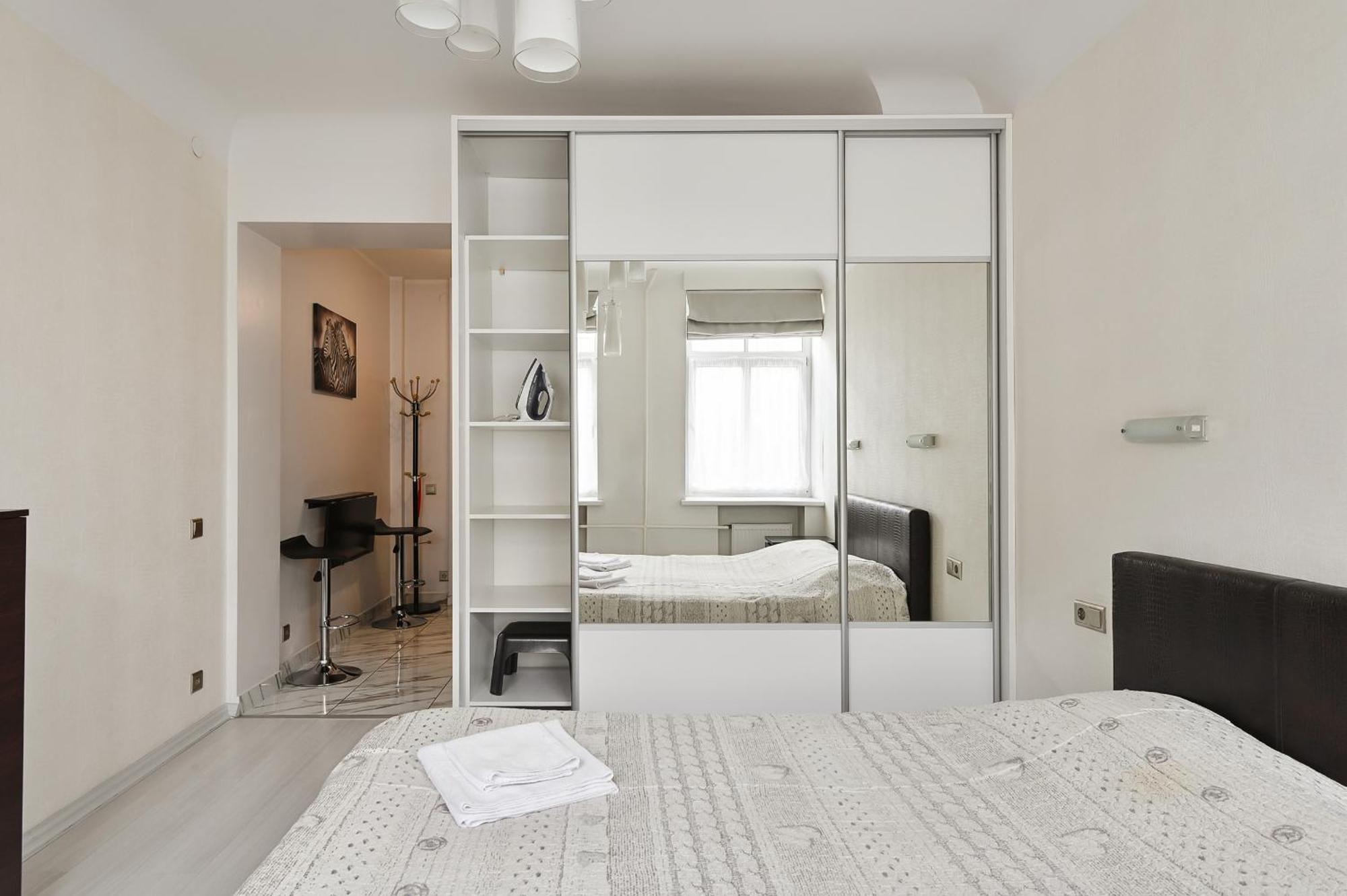 & Cheap And Free Parking Apartment