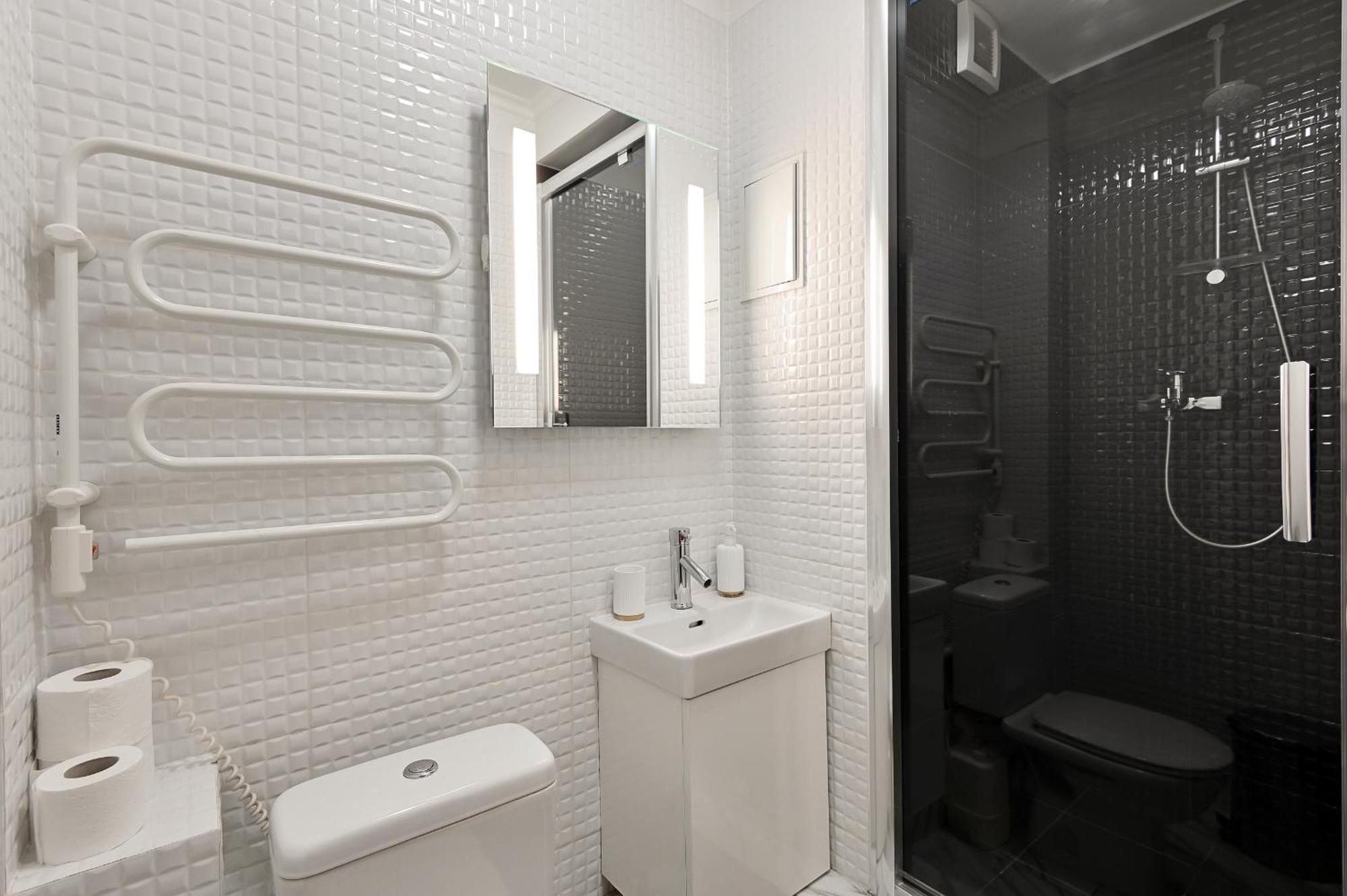 & Cheap And Free Parking Apartment *