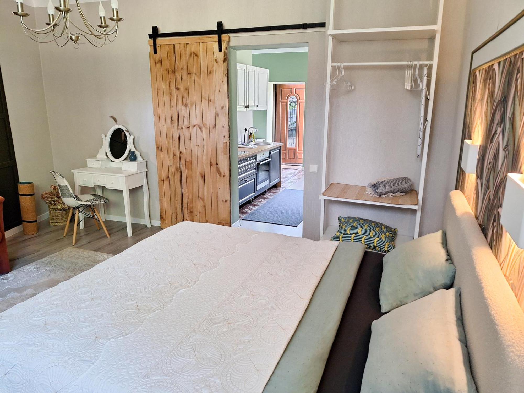 Newly Made With Private Entrance - 1st Floor Apartment