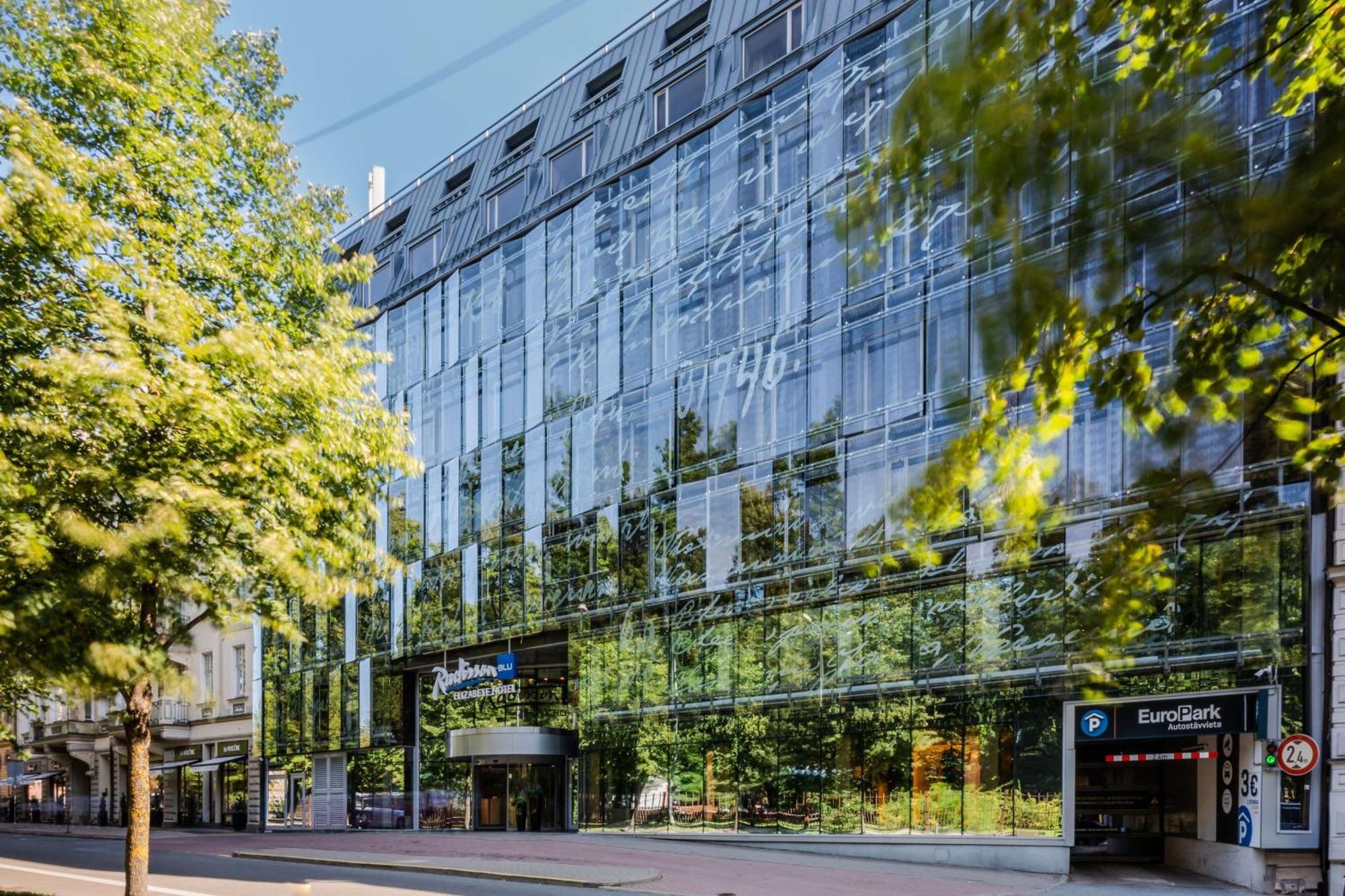Khách sạn Radisson Blu Elizabete Hotel, 4*