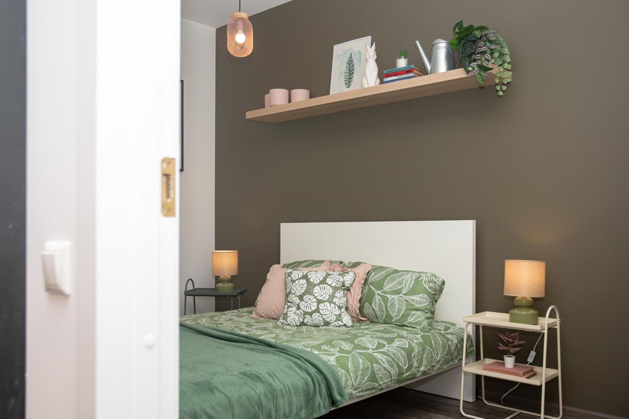 By The Andrejsala Area With Free Parking And Reach The Old Town In 15 Min Walk Apartment