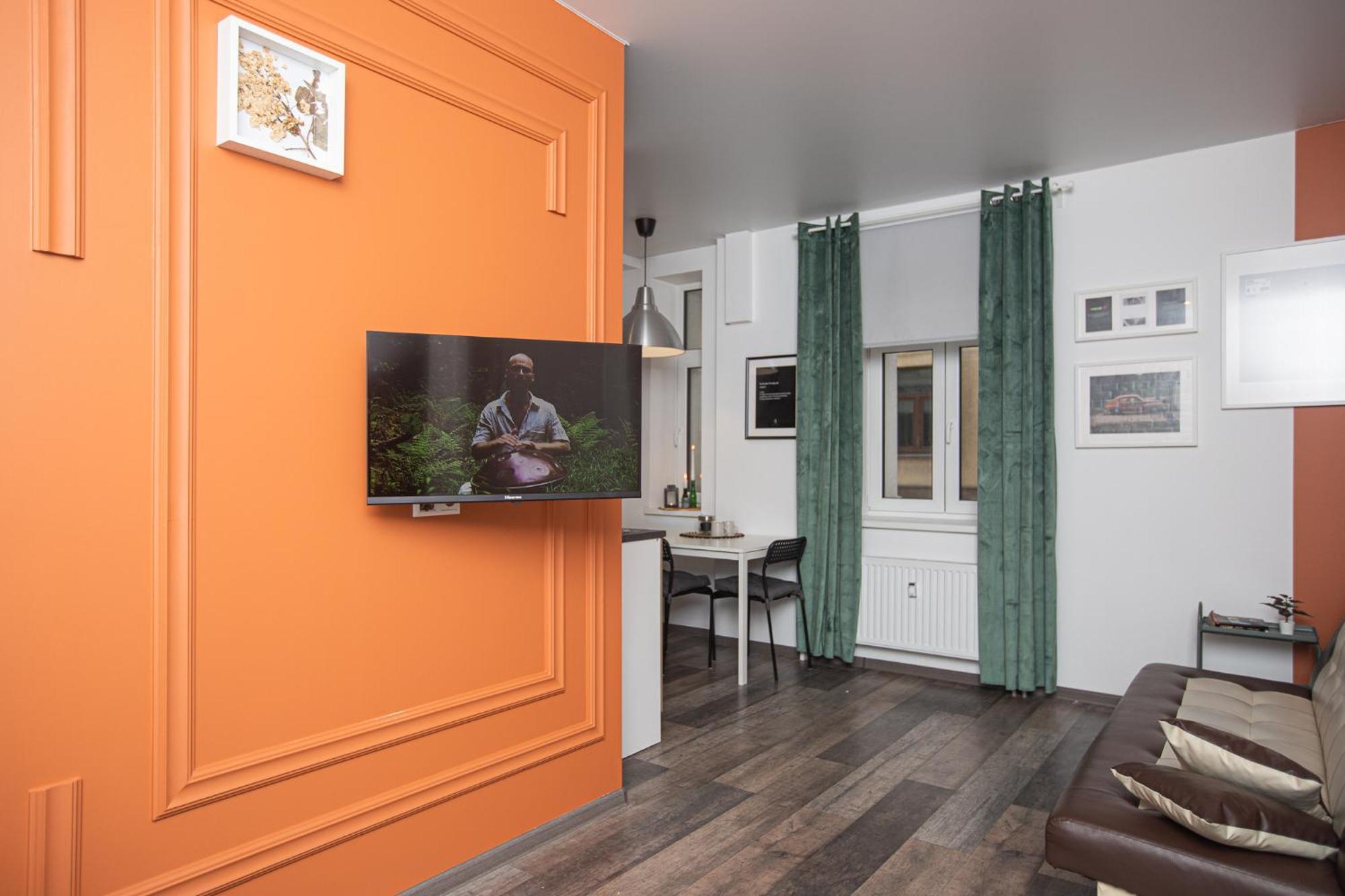 Apartment By The Andrejsala Area With Free Parking And Reach The Old Town In 15 Min Walk *