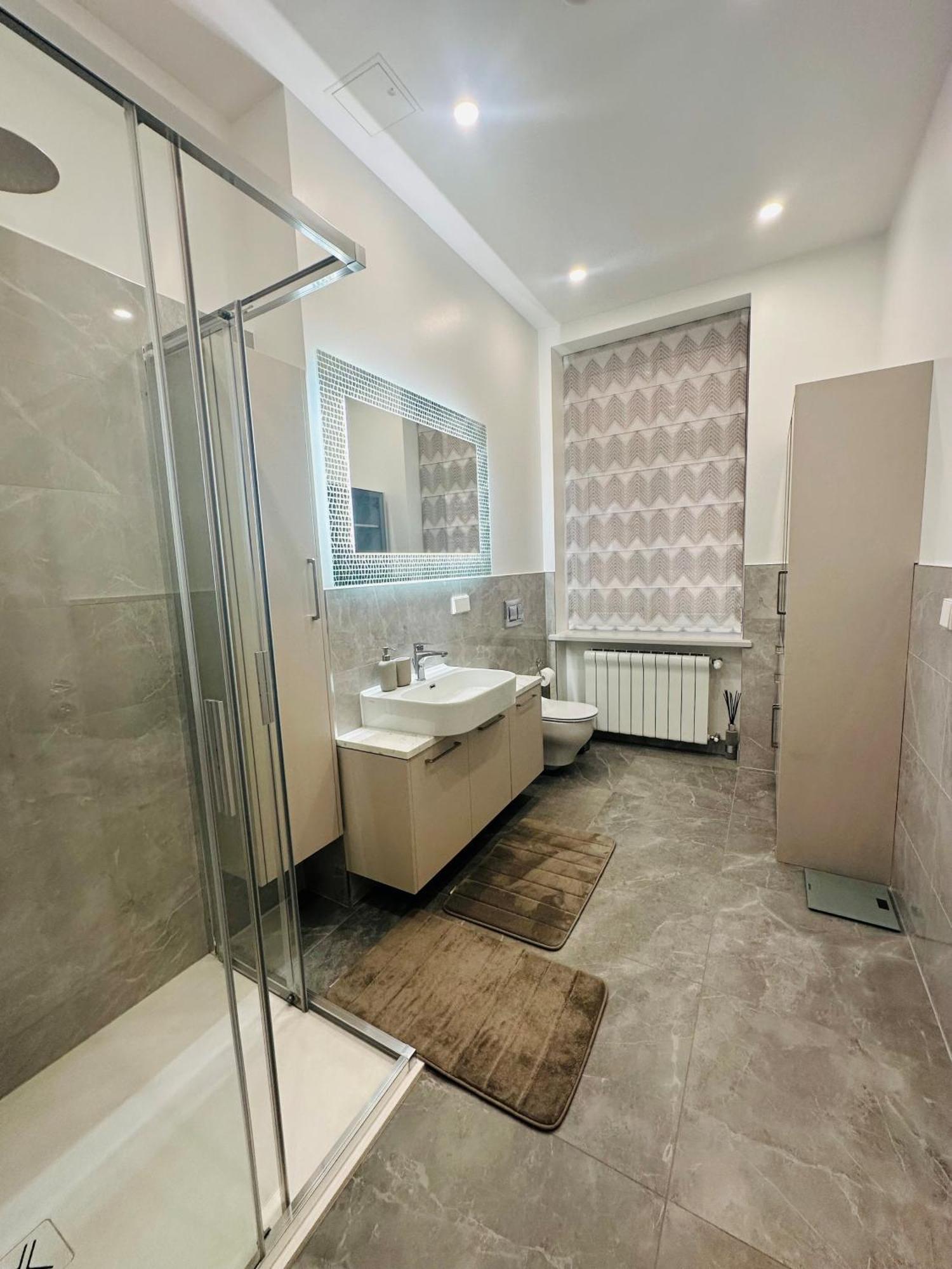 Spacious Modern And Flat *