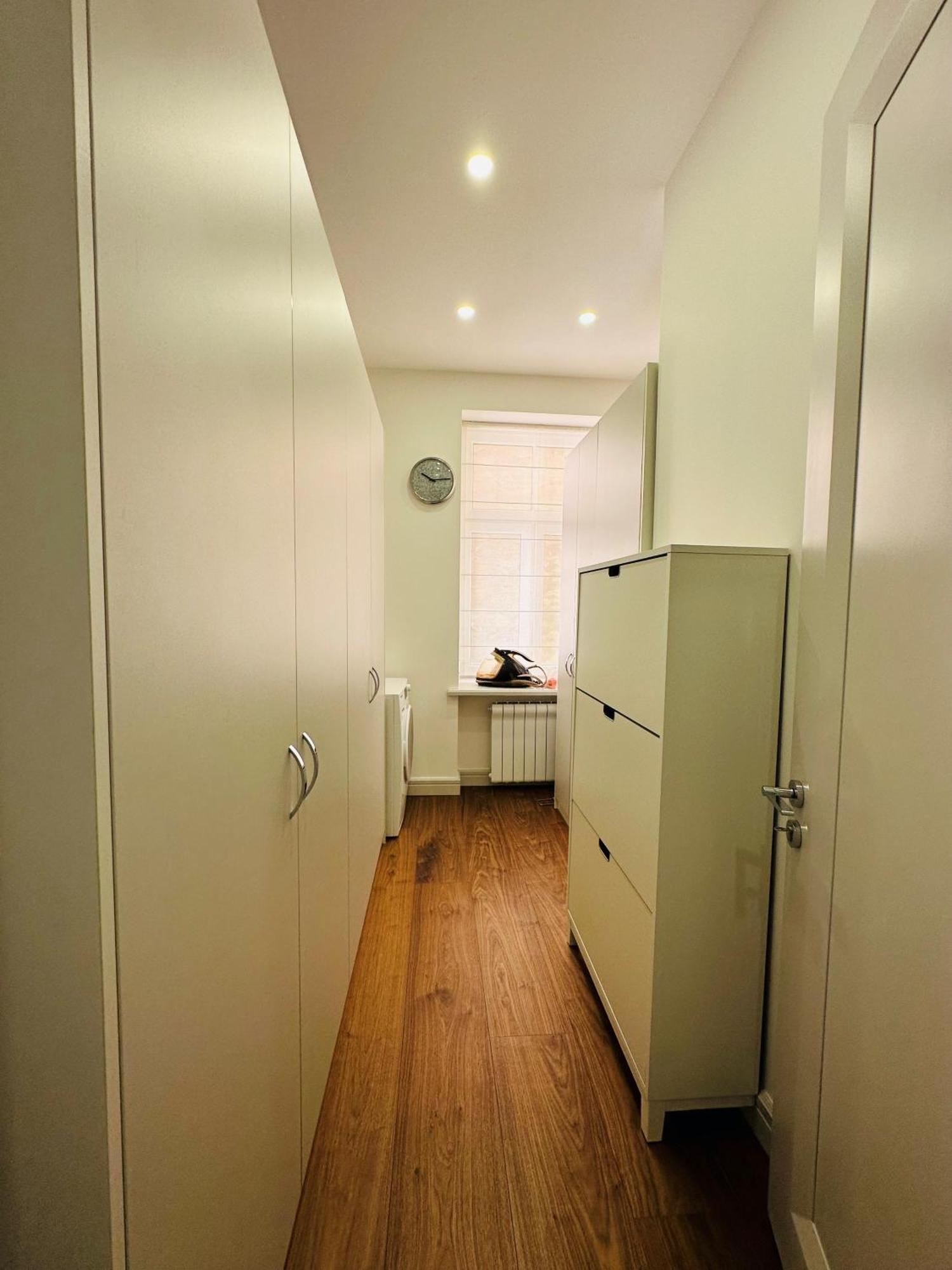 Spacious Modern And Flat Appartement