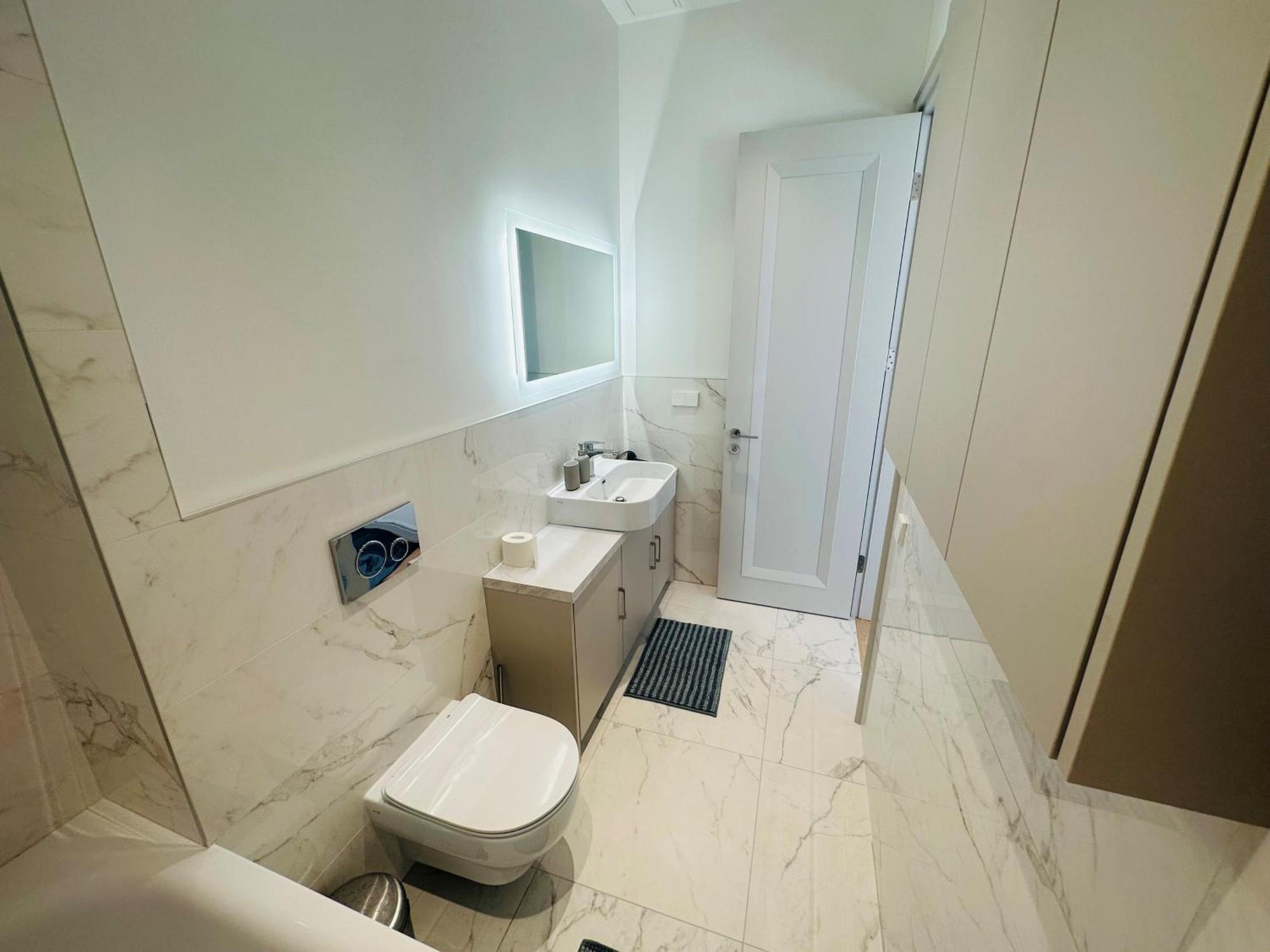 Modern Flat In Apartment