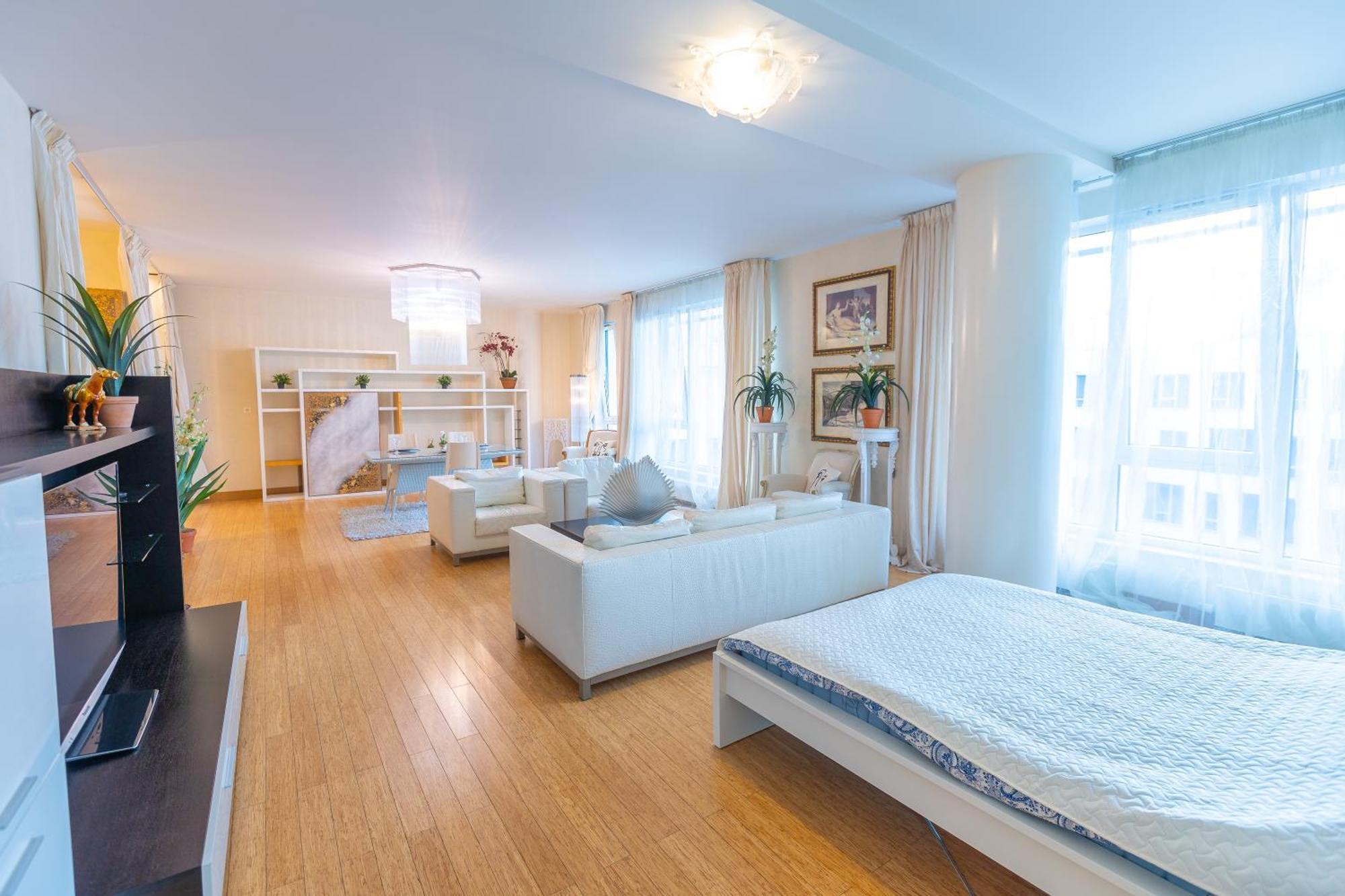 Royal Whith Free Parking Dzīvoklis *