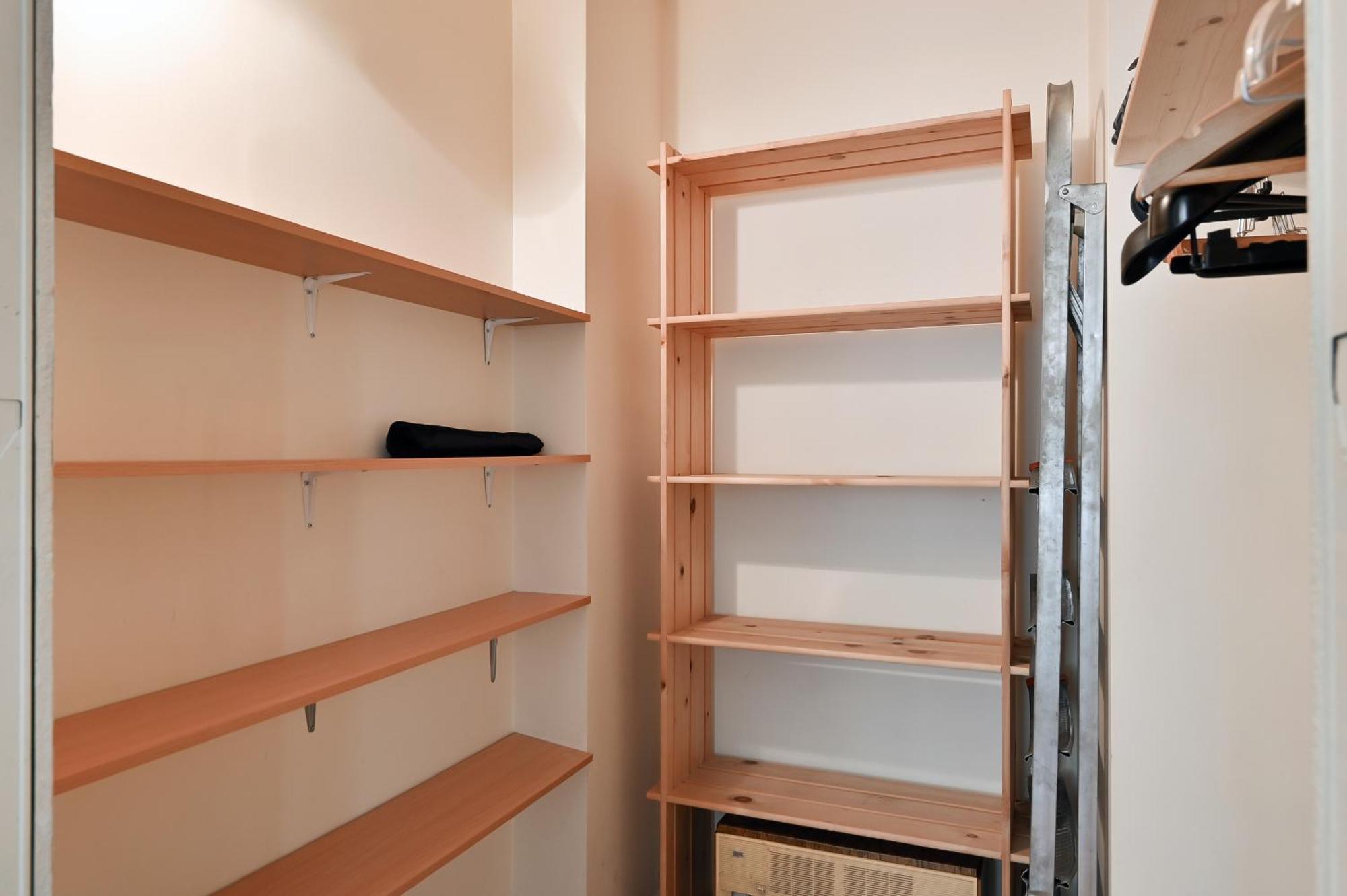 2-bdrm Quiet * Riga