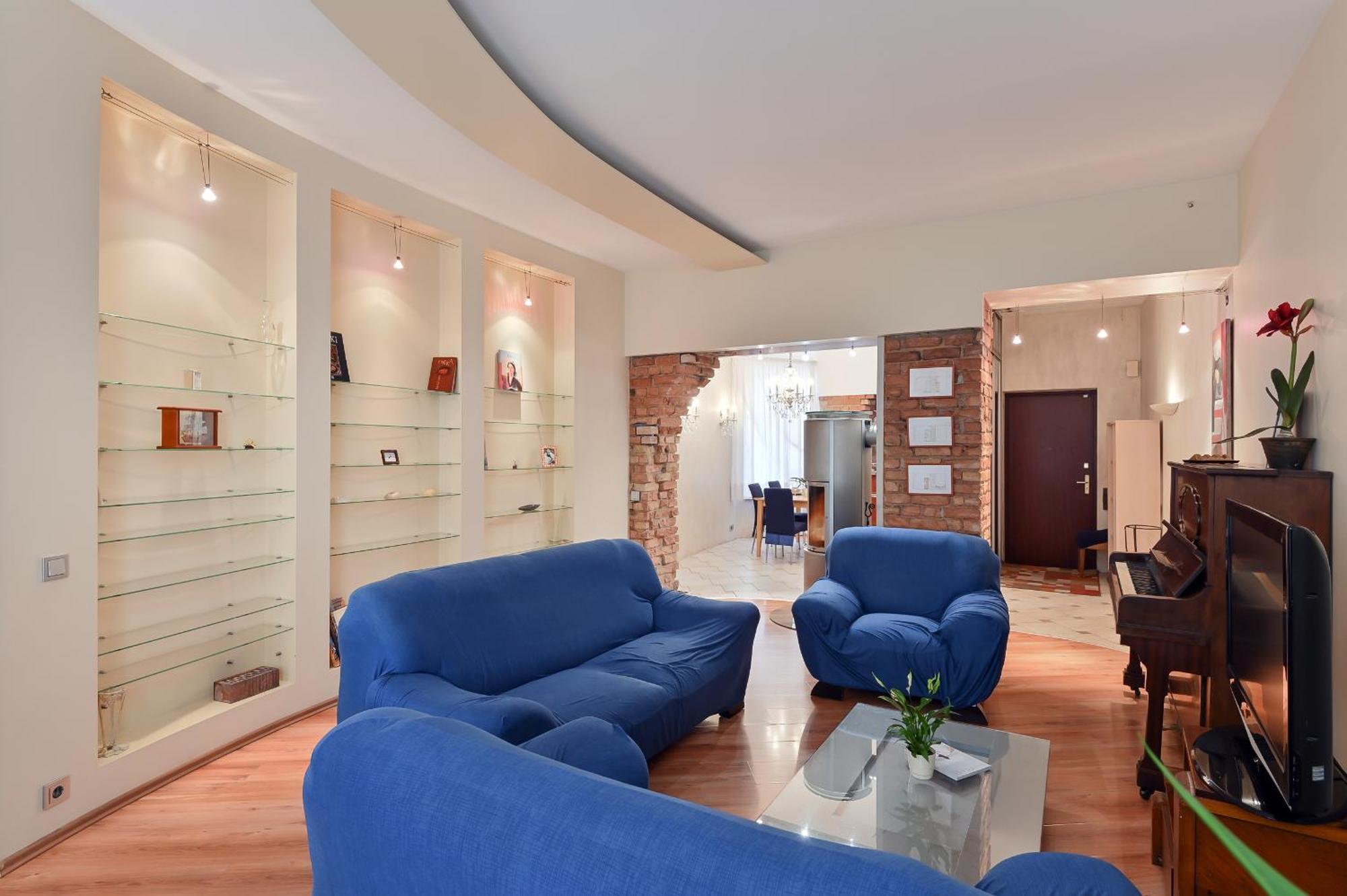 2-bdrm Quiet *