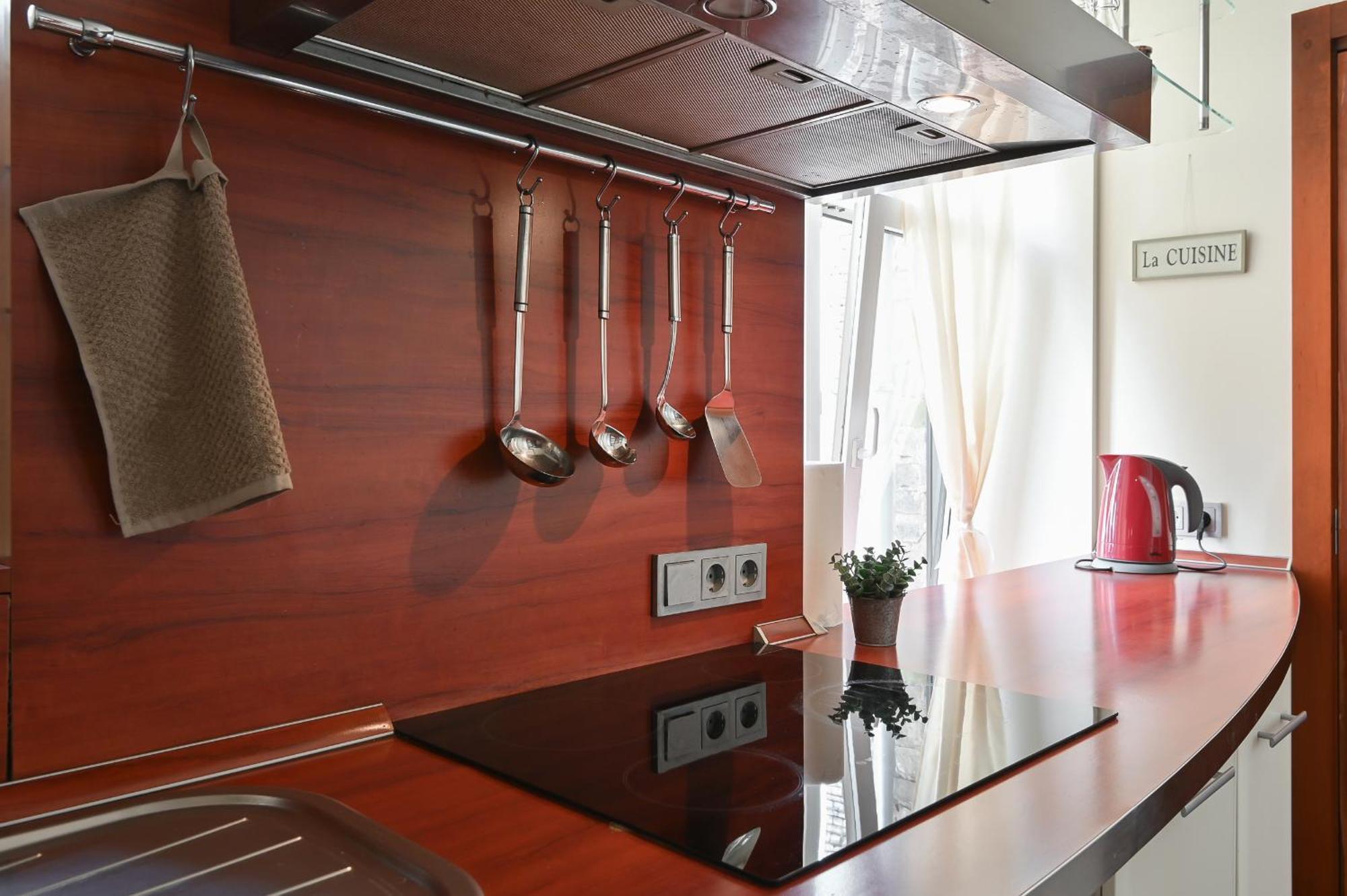 2-bdrm Quiet
