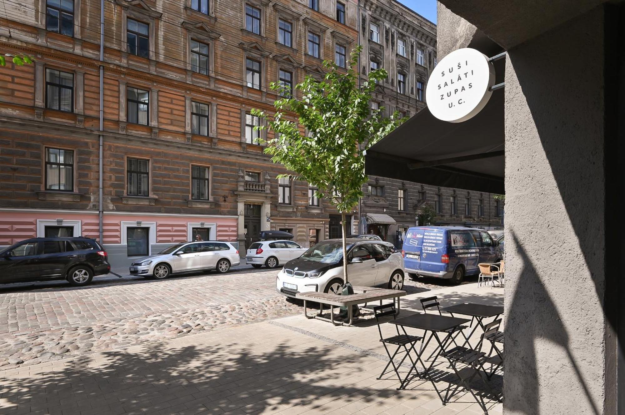 Dzīvoklis 2-bdrm Quiet