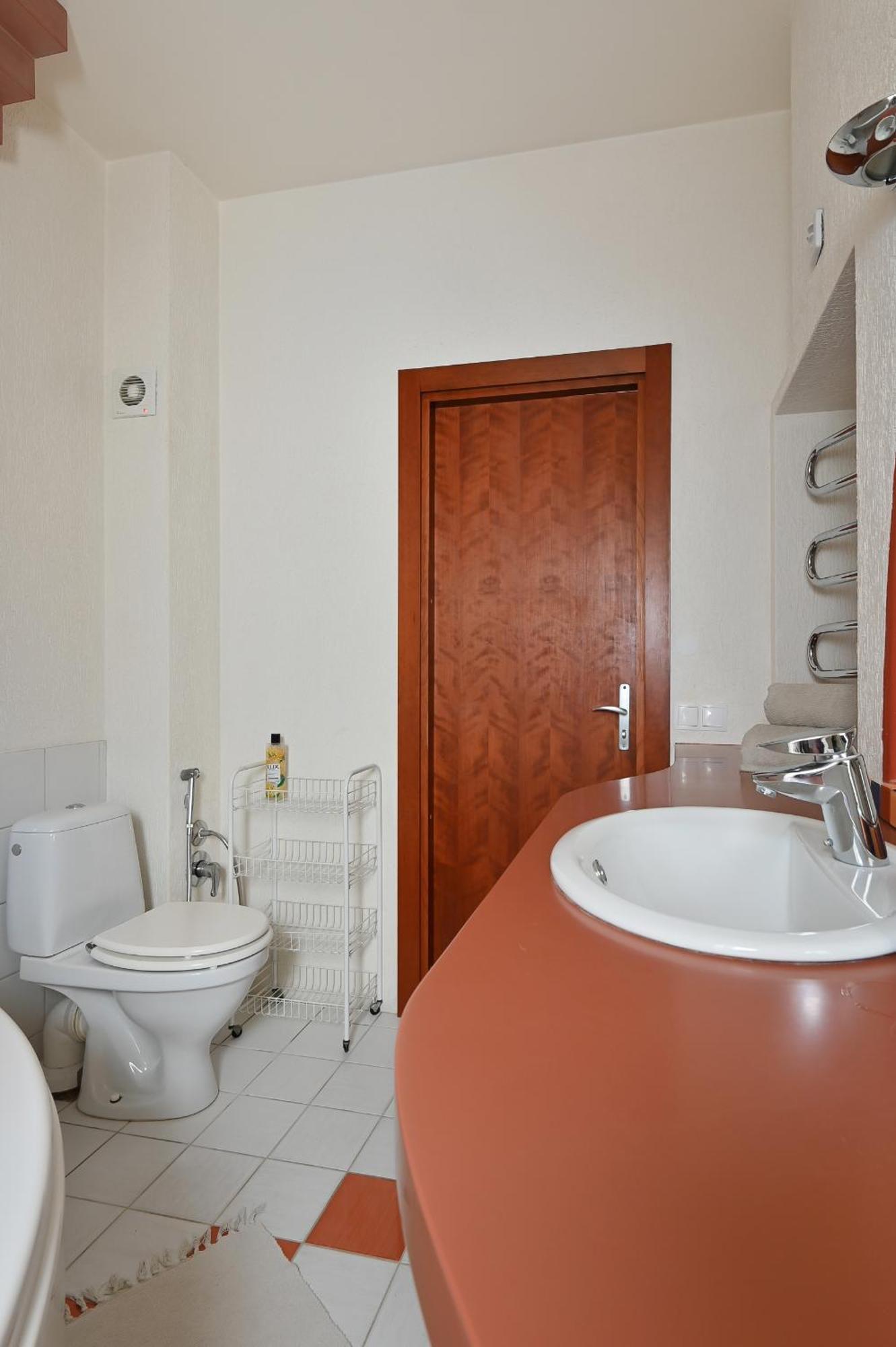 2-bdrm Quiet Riga