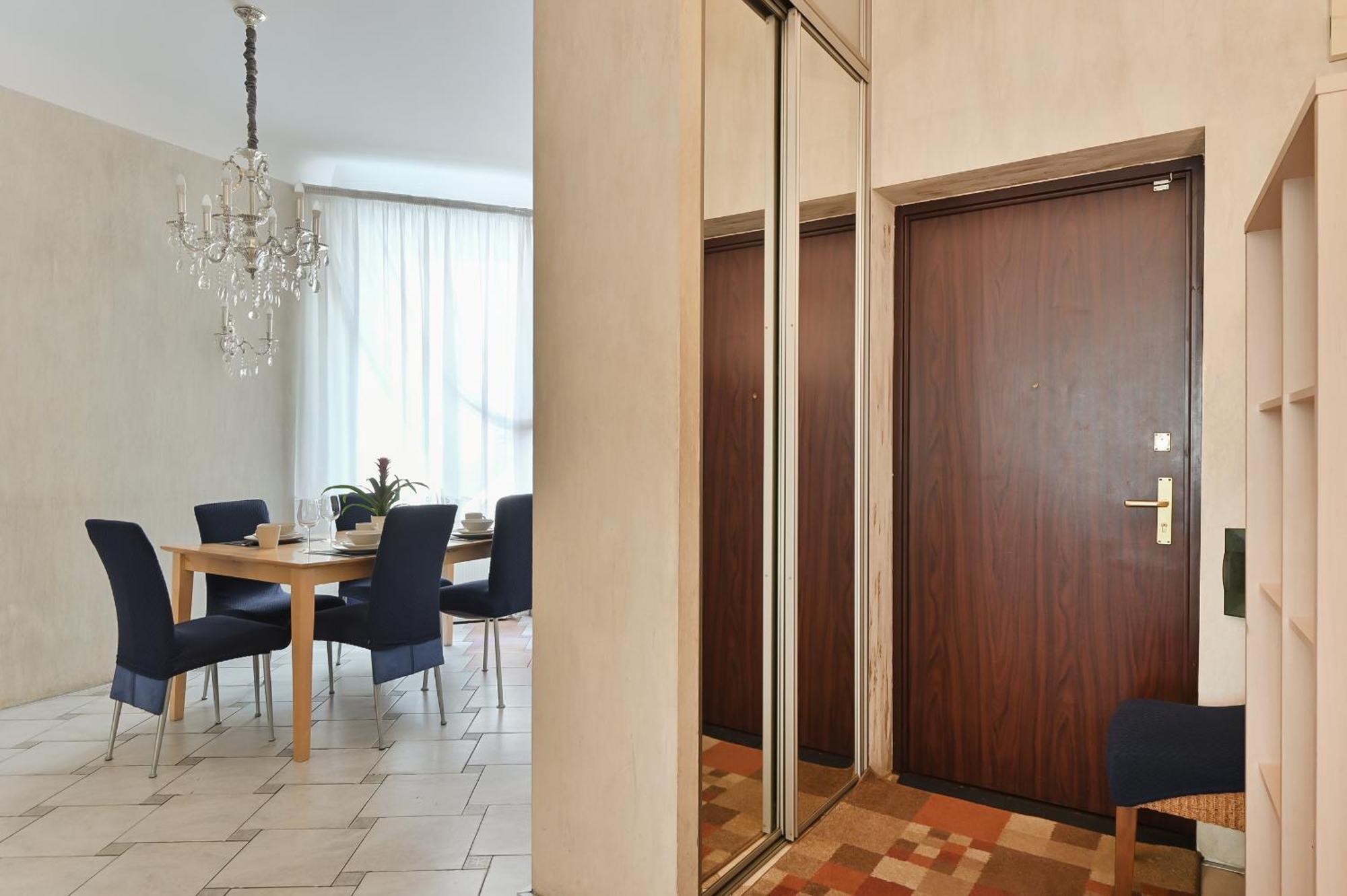 2-bdrm Quiet Riga