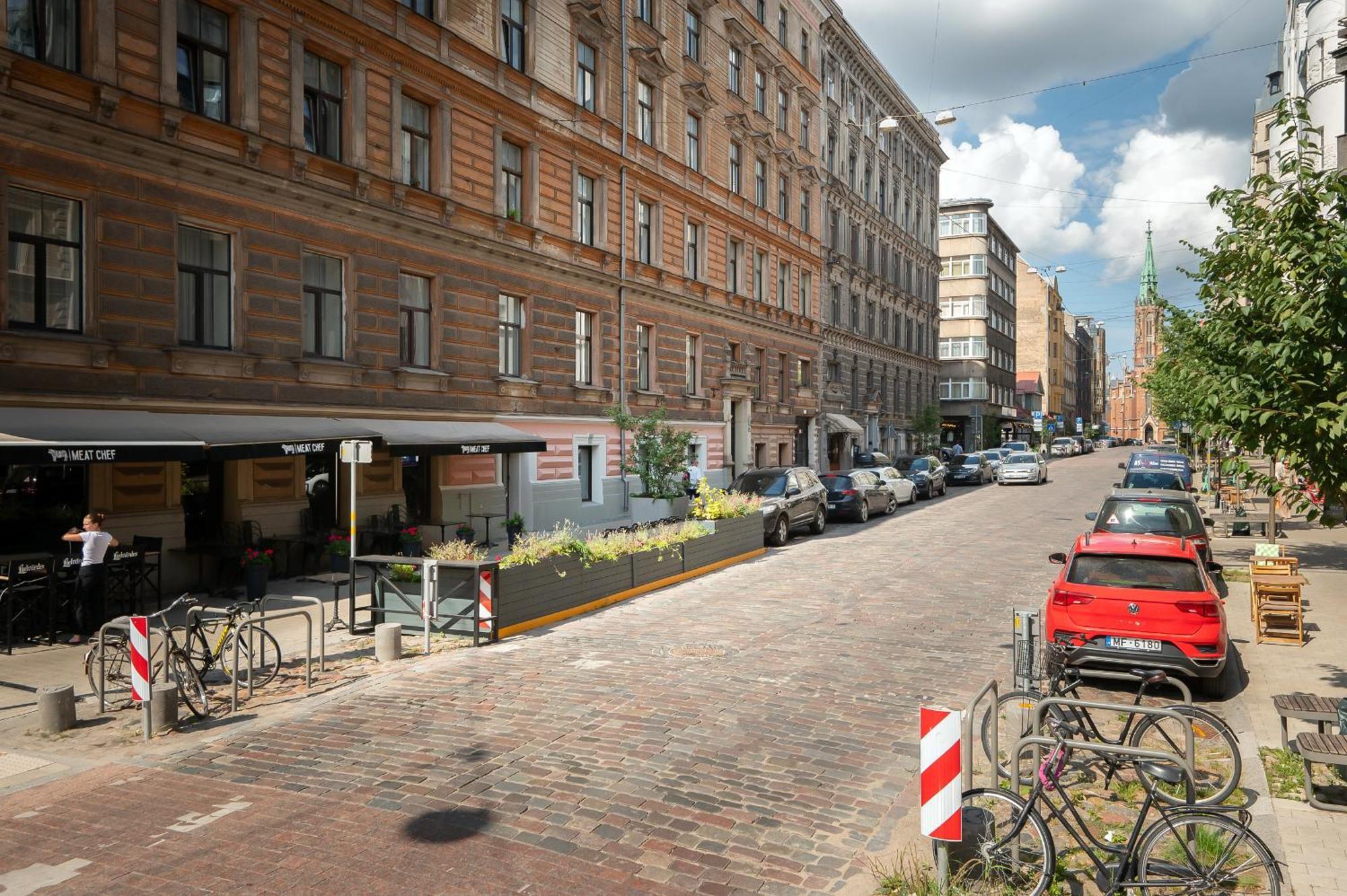 2-bdrm Quiet Riga