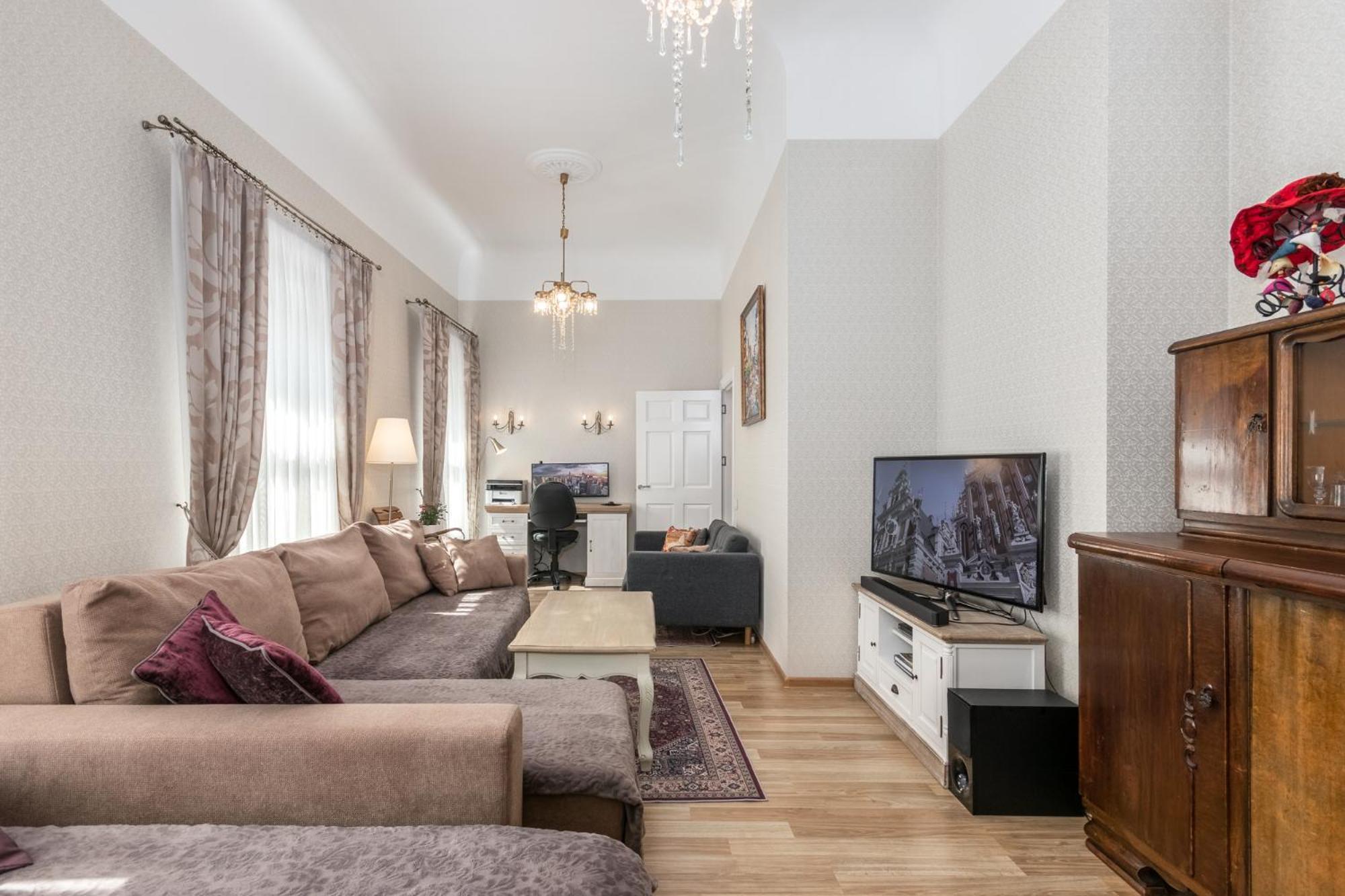 Huoneisto Elegant In Historical Centre & Free Locked Parking *