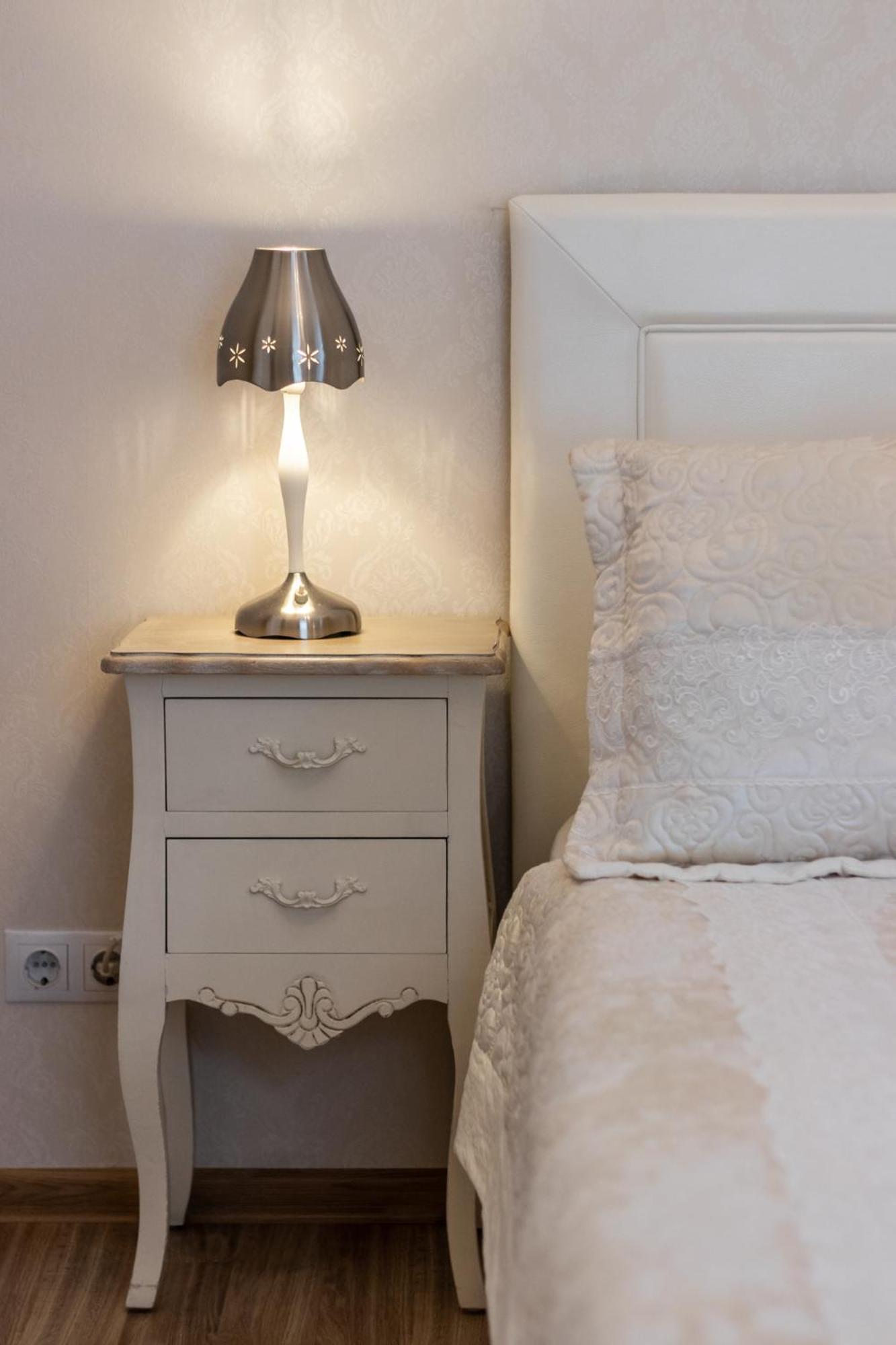 Elegant In Historical Centre & Free Locked Parking