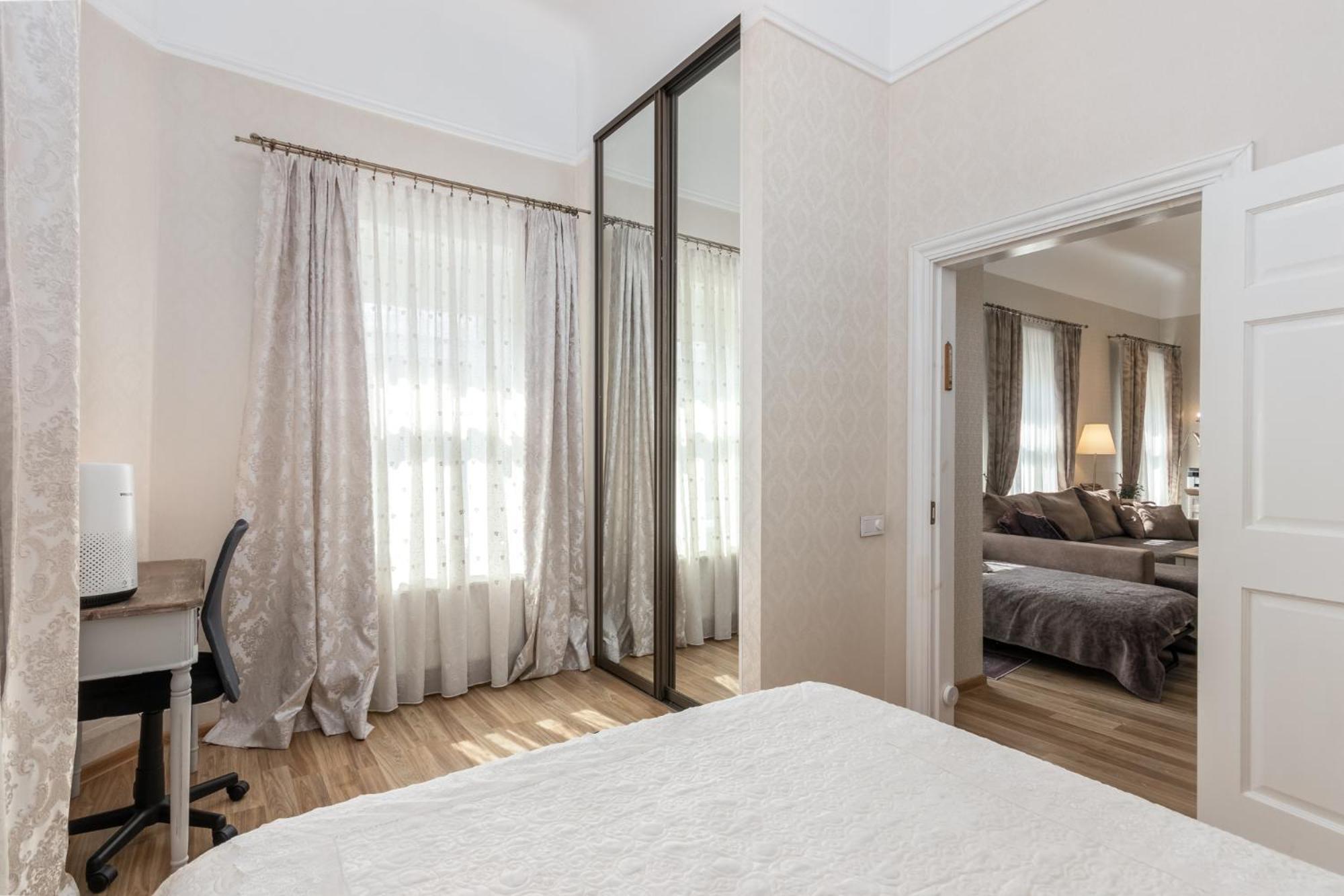 Elegant In Historical Centre & Free Locked Parking Korter *
