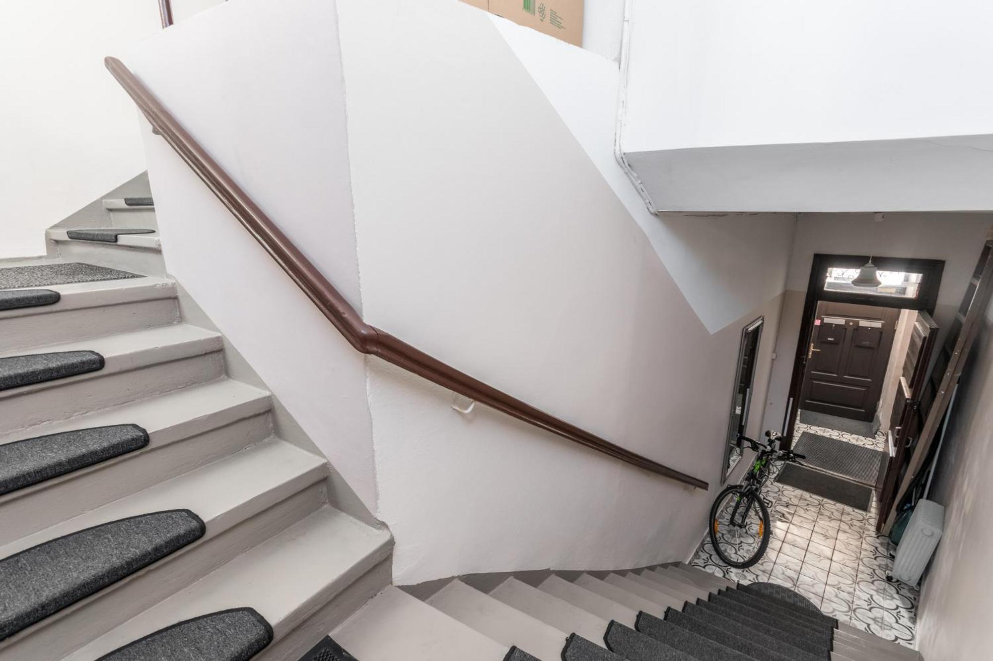 Korter Elegant In Historical Centre & Free Locked Parking Riga