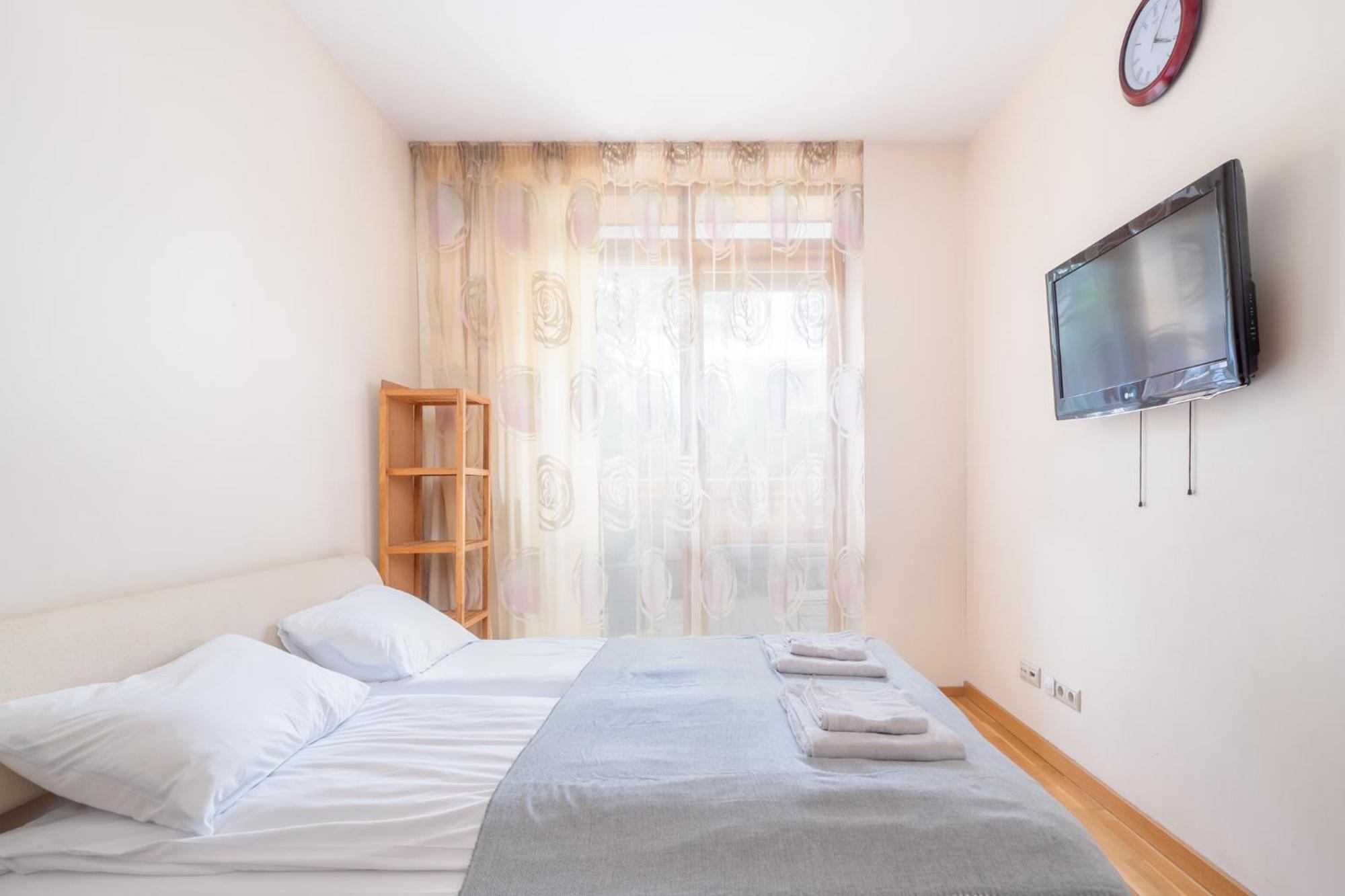 Apartment Spacious In A Park Zone With The Private Terrace *