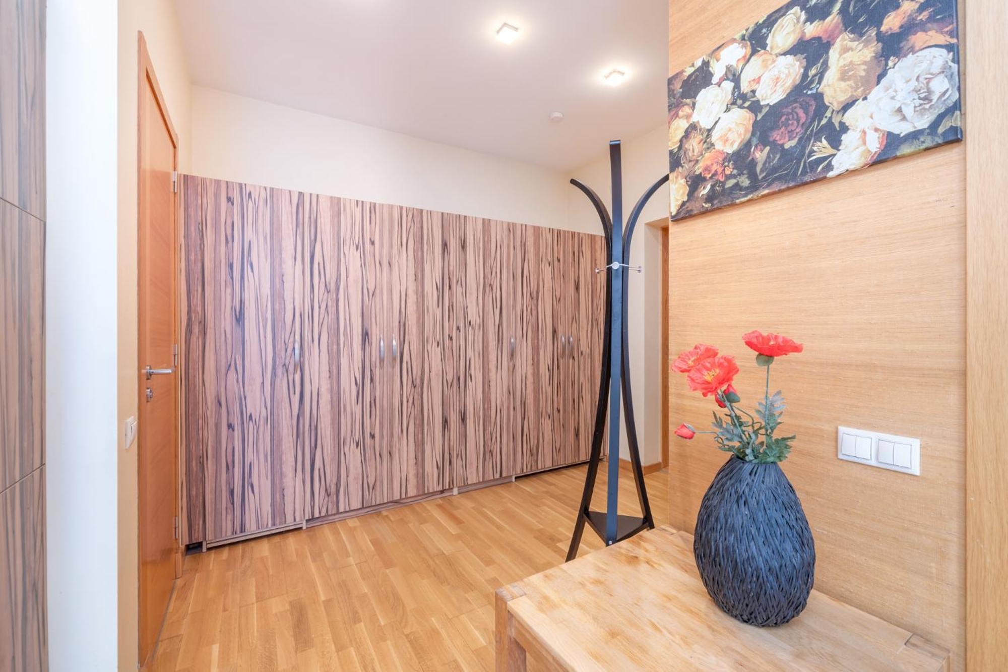 Apartment Spacious In A Park Zone With The Private Terrace *