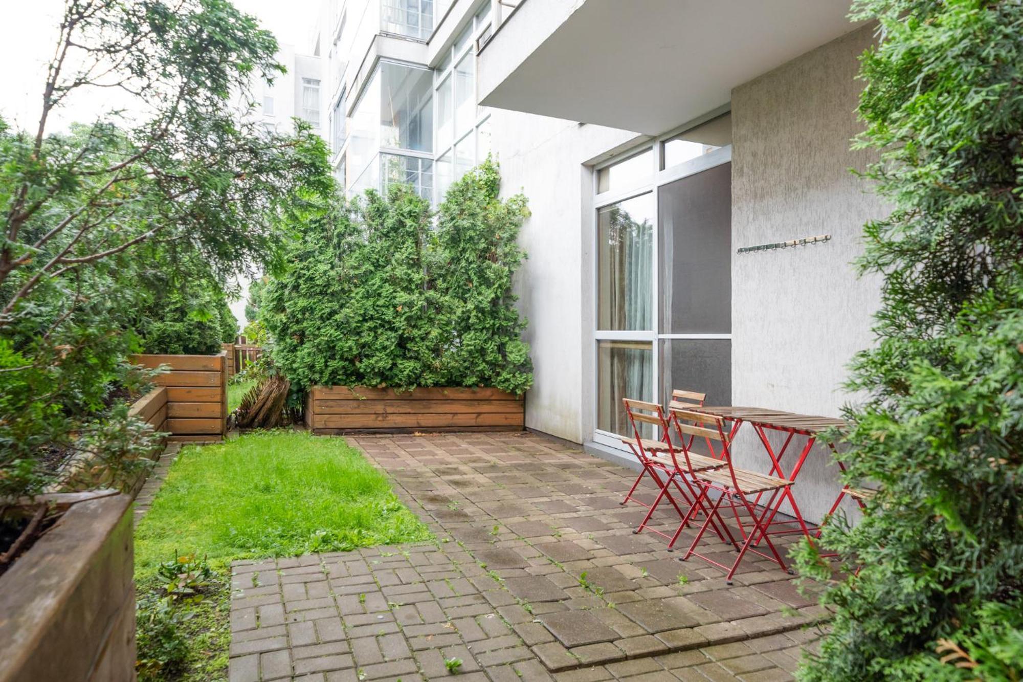 Spacious In A Park Zone With The Private Terrace Apartment Riga