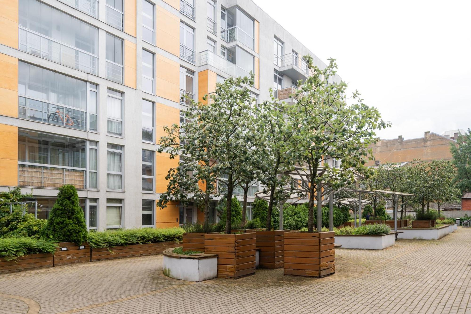 Apartment Spacious In A Park Zone With The Private Terrace Riga