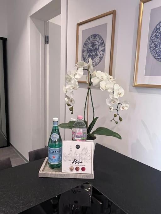 Old Great Location & View - Luxury 2bdr 80m2 Huoneisto Riika