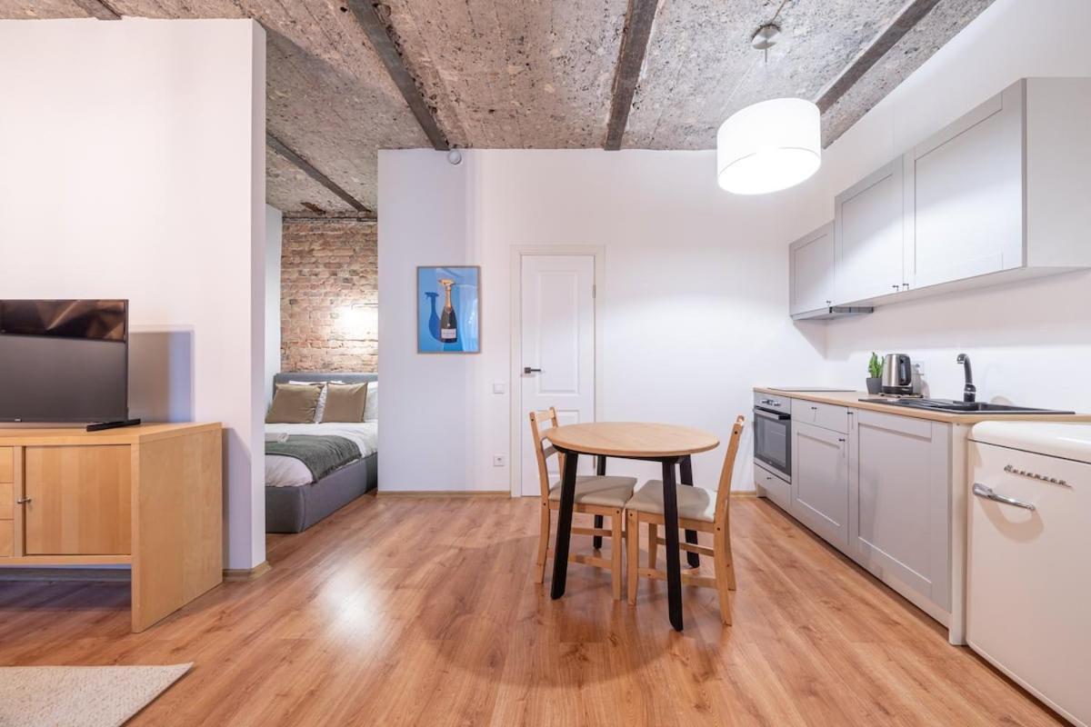 Quiet Hideaway In Centrs Korter *