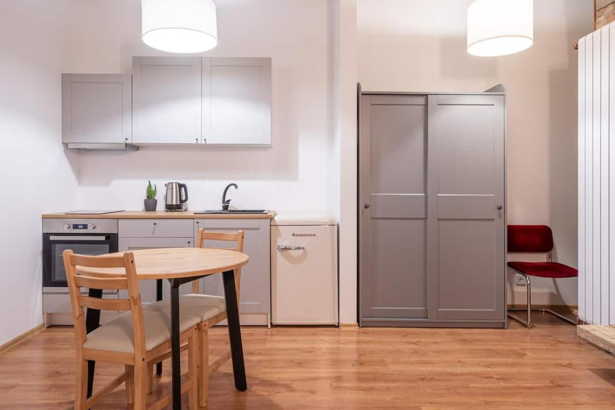 Quiet Hideaway In Centrs *