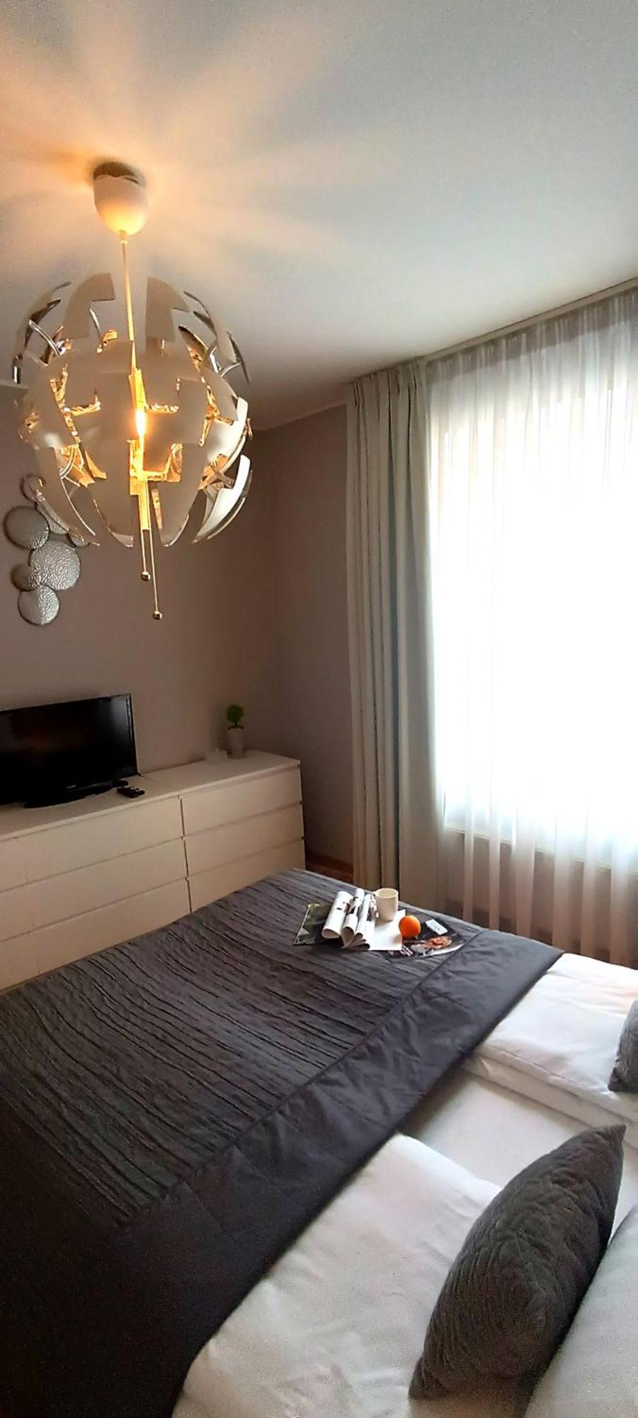 Apartment Old Town 2 Bedroom Near Dome Square & Scenic Waterfront