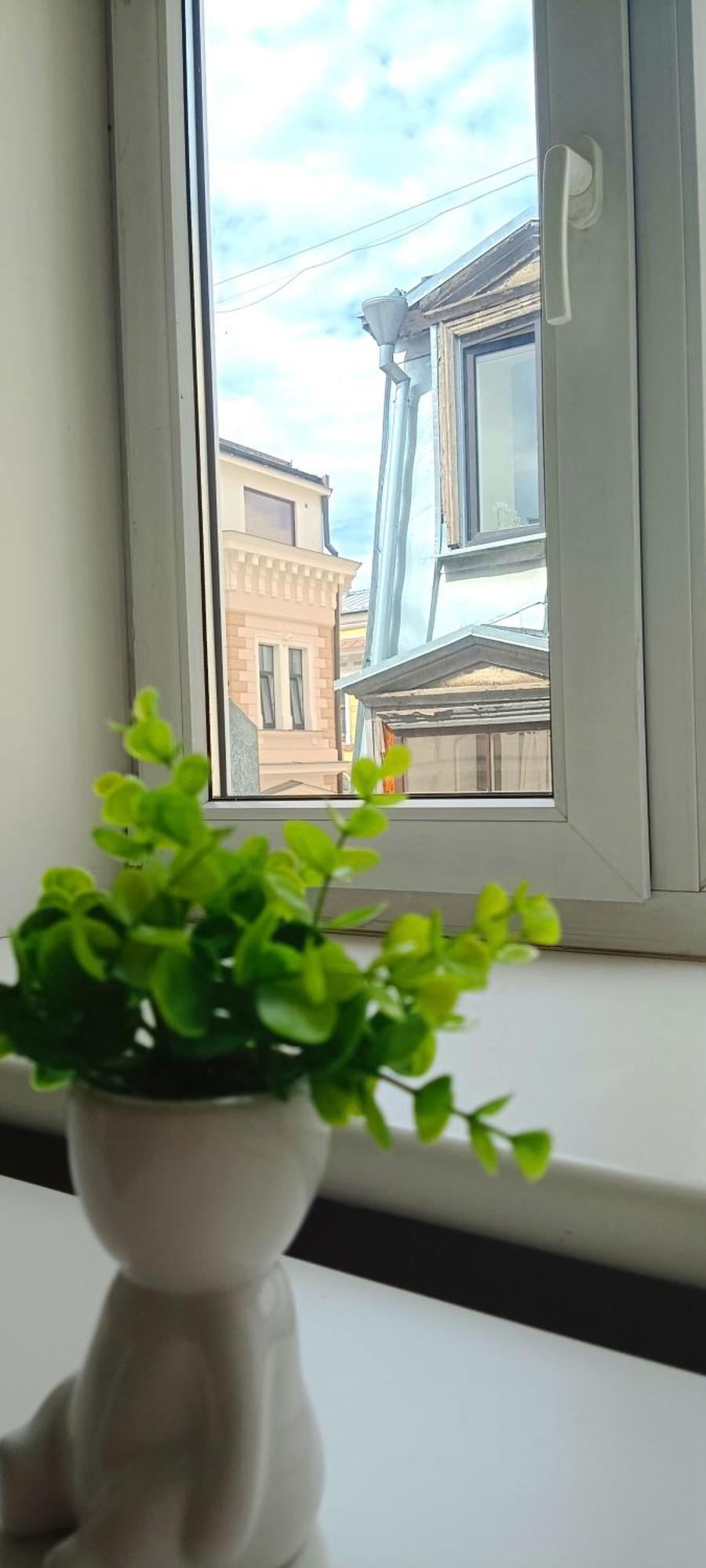 Apartment Old Town 2 Bedroom Near Dome Square & Scenic Waterfront *