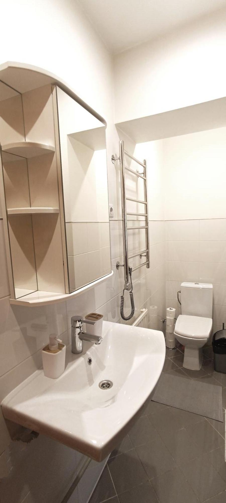 Apartment Old Town 2 Bedroom Near Dome Square & Scenic Waterfront