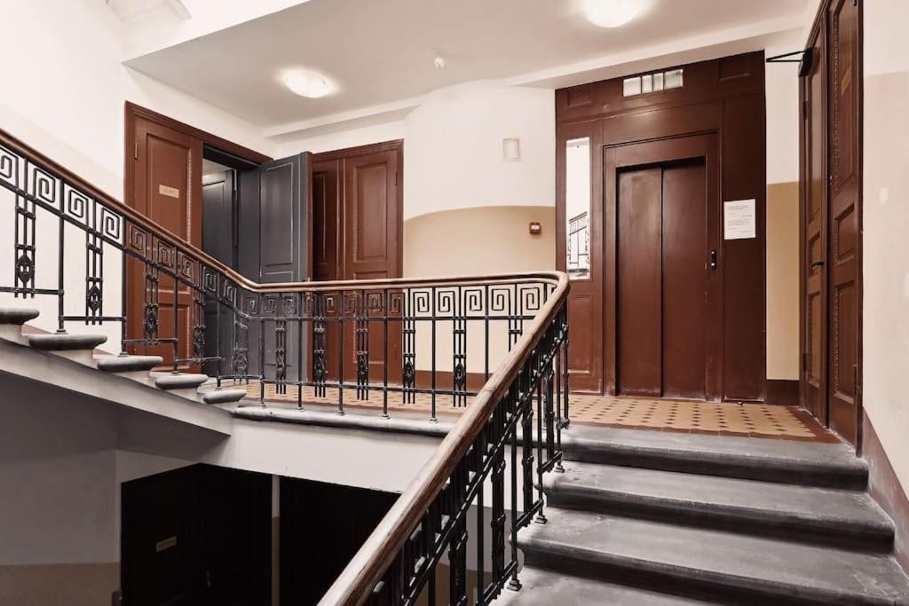 & Functional Apartment *