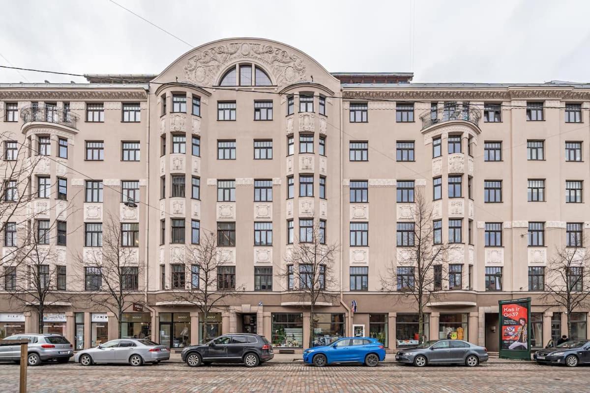 Apartment In The Heart Of