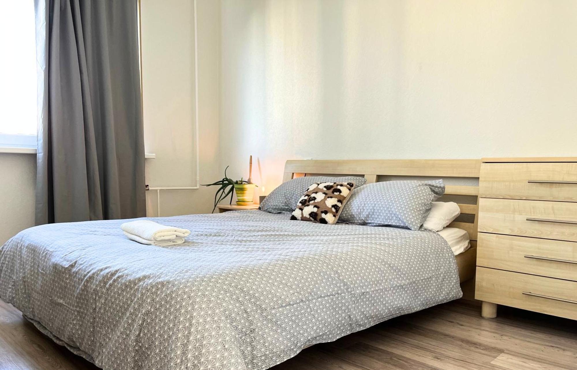 Cosy & Spacious Flat In Apartment *